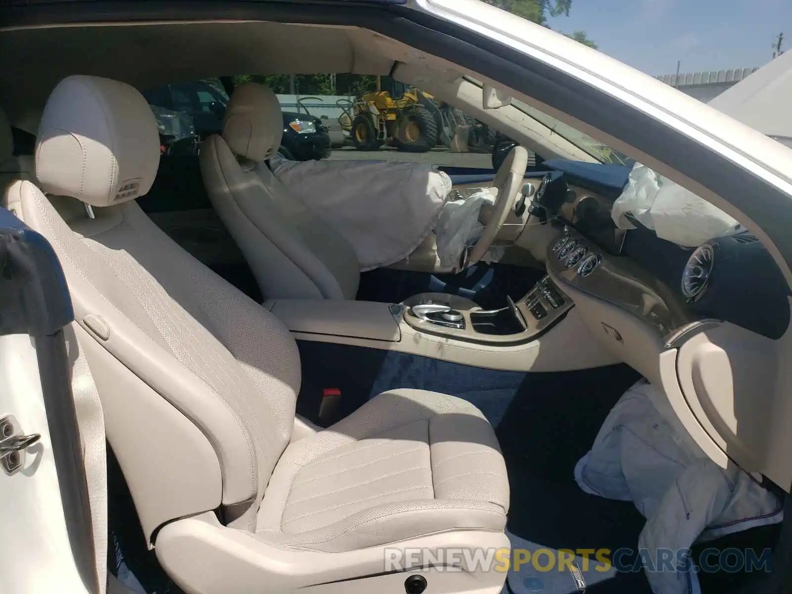 5 Photograph of a damaged car WDD1K6JB0KF080732 MERCEDES-BENZ E CLASS 2019