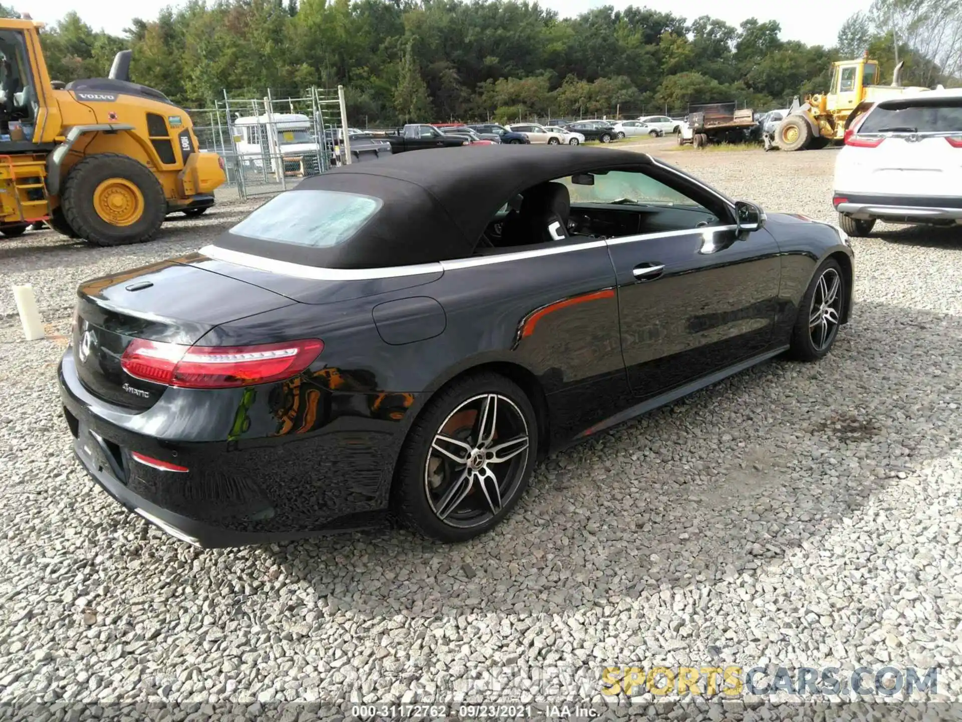 4 Photograph of a damaged car WDD1K6JB2KF098133 MERCEDES-BENZ E-CLASS 2019