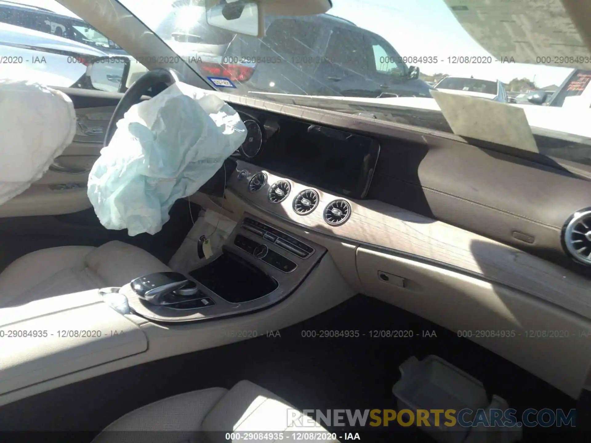 5 Photograph of a damaged car WDD1K6JB9KF102498 MERCEDES-BENZ E-CLASS 2019