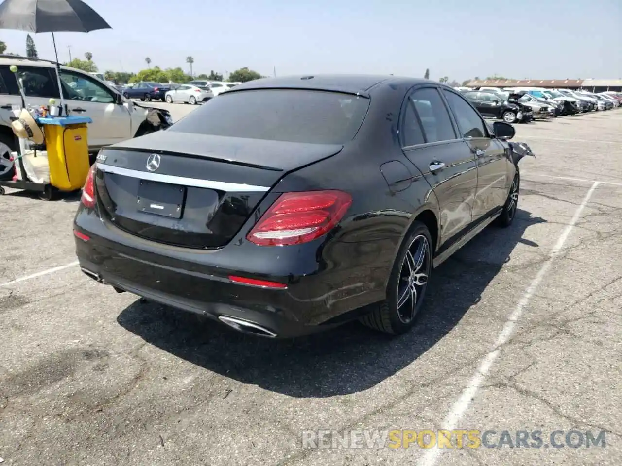 4 Photograph of a damaged car WDDZF4JB0KA544840 MERCEDES-BENZ E-CLASS 2019