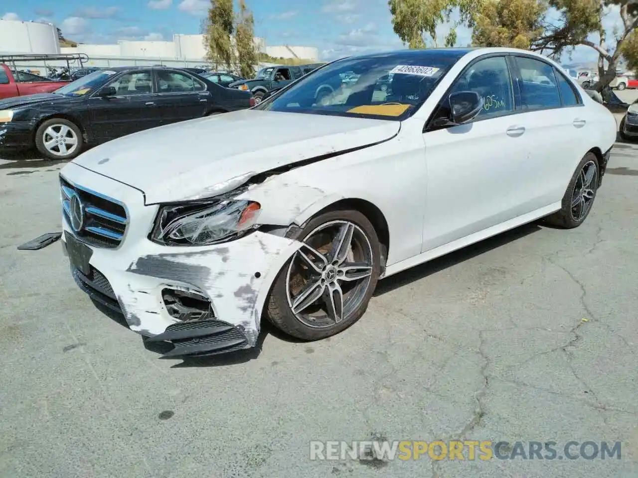 2 Photograph of a damaged car WDDZF4JB0KA551688 MERCEDES-BENZ E-CLASS 2019