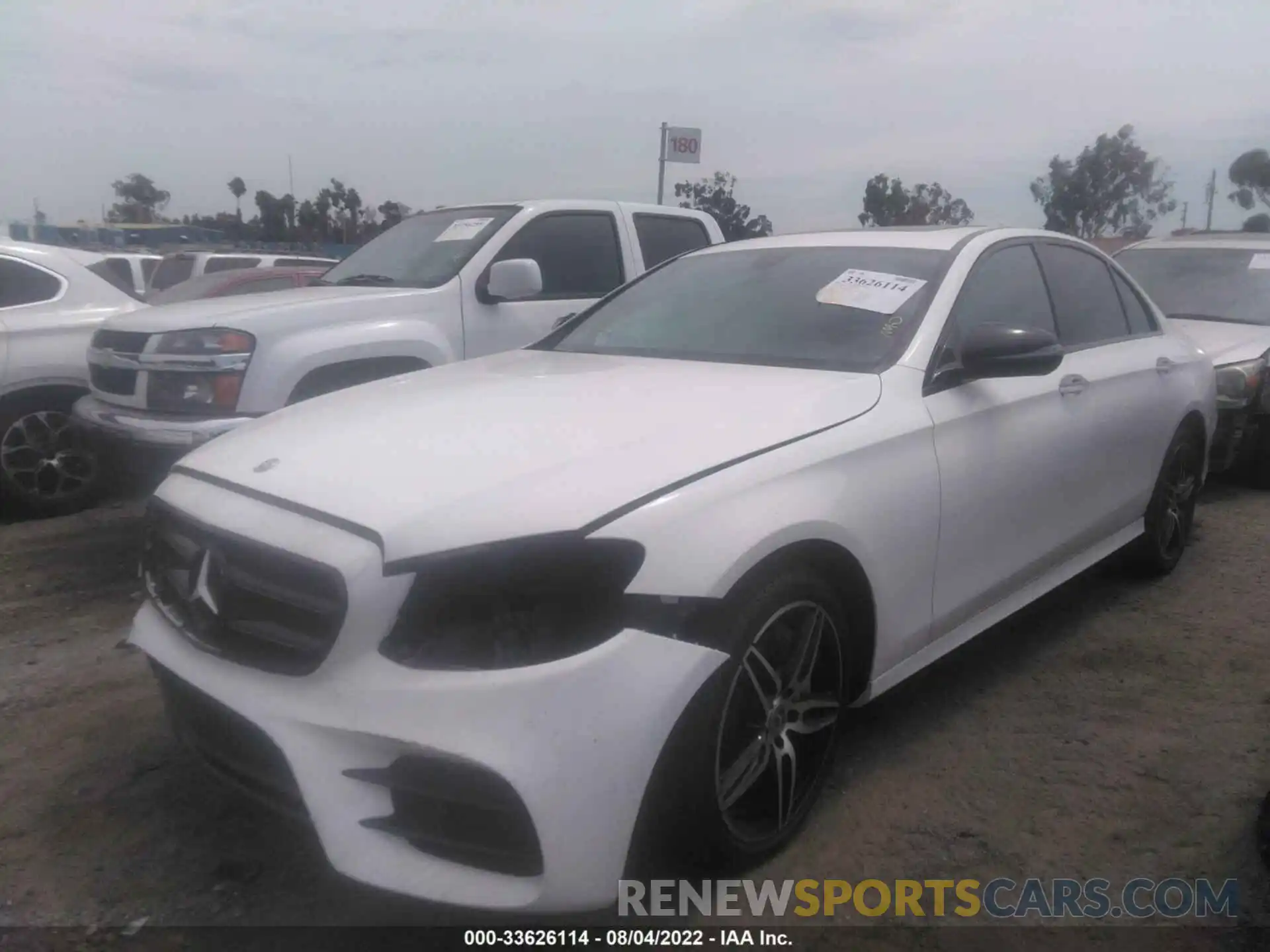 2 Photograph of a damaged car WDDZF4JB0KA561718 MERCEDES-BENZ E-CLASS 2019