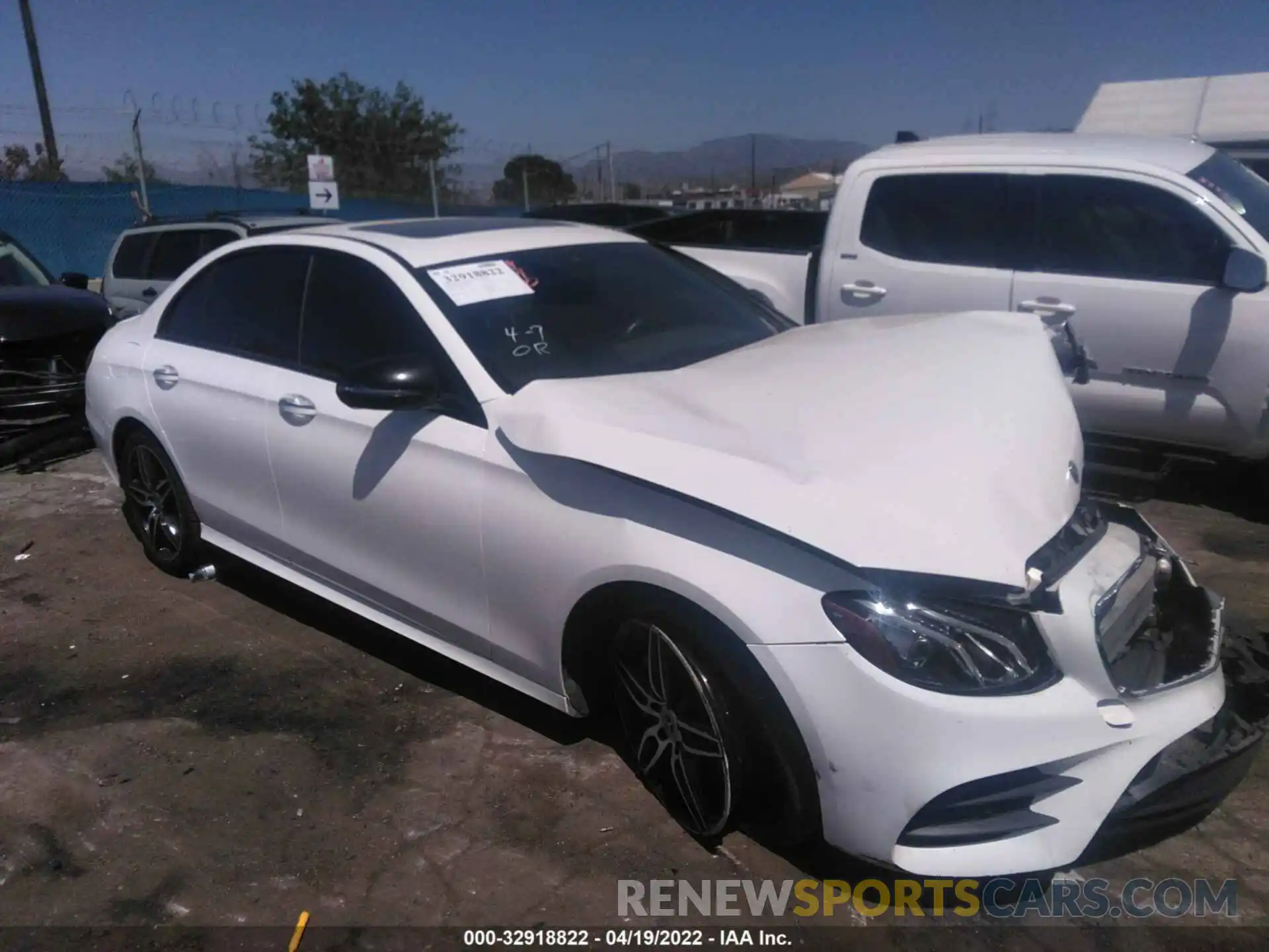 1 Photograph of a damaged car WDDZF4JB0KA573223 MERCEDES-BENZ E-CLASS 2019