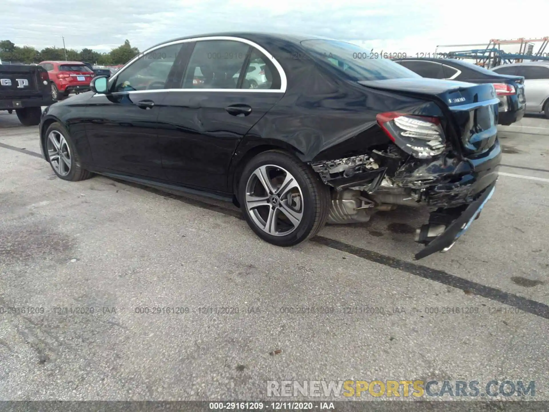 3 Photograph of a damaged car WDDZF4JB0KA584481 MERCEDES-BENZ E-CLASS 2019