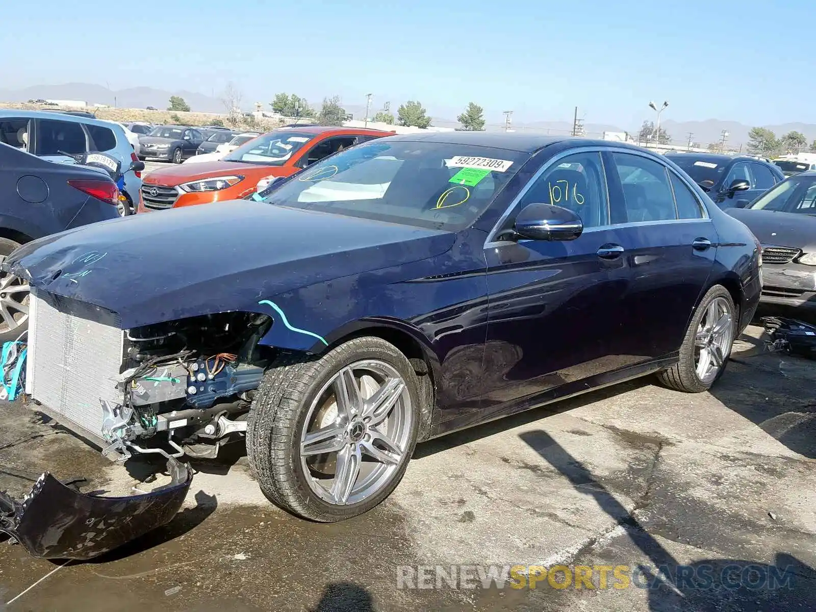 2 Photograph of a damaged car WDDZF4JB0KA590037 MERCEDES-BENZ E CLASS 2019