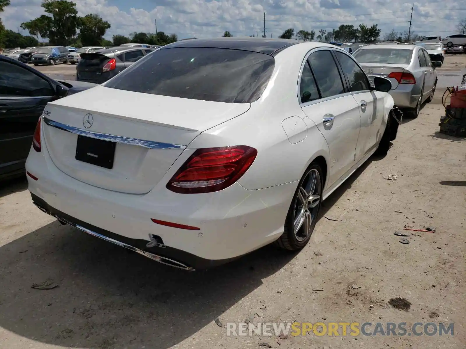 4 Photograph of a damaged car WDDZF4JB0KA600730 MERCEDES-BENZ E-CLASS 2019