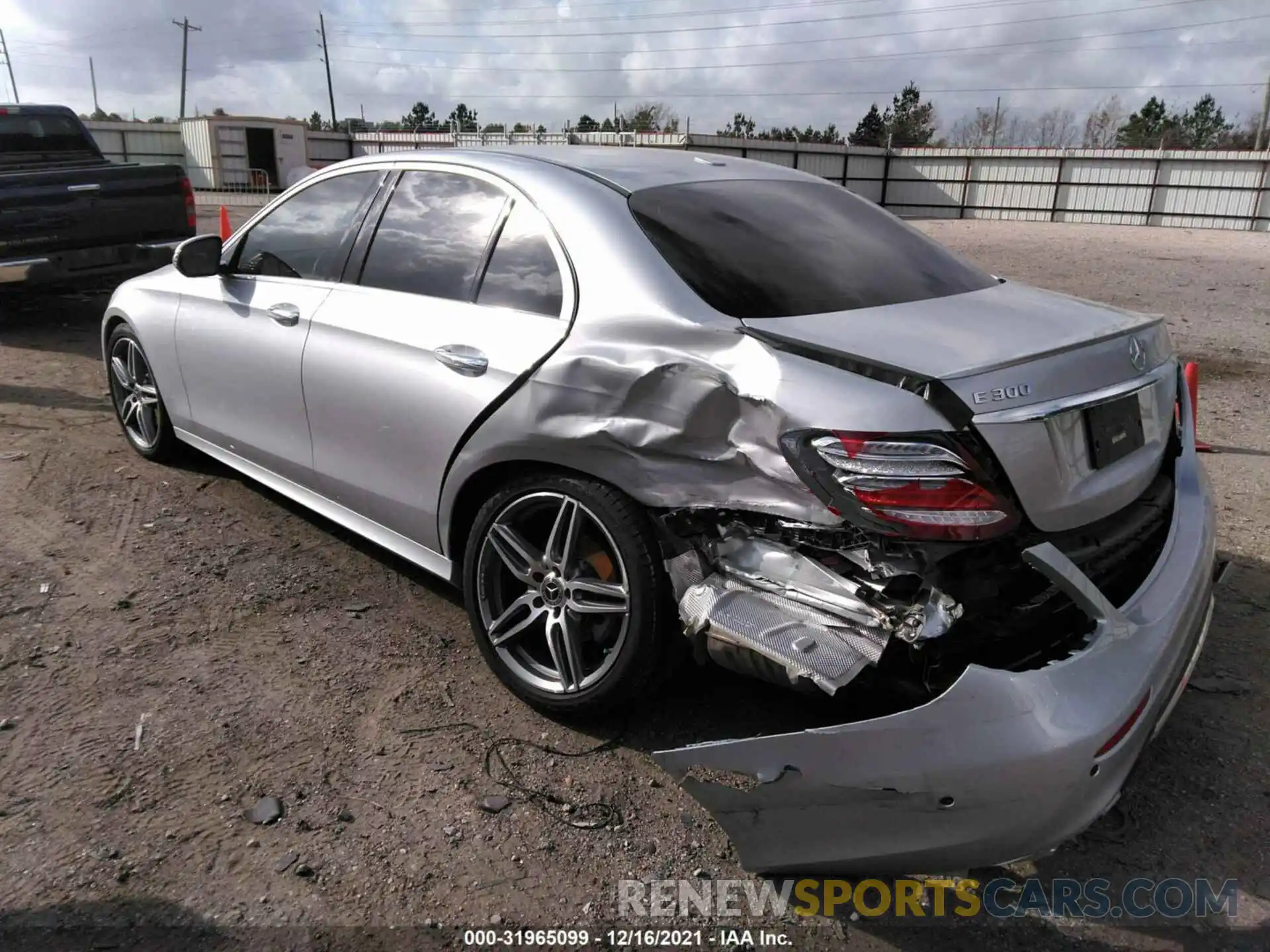 3 Photograph of a damaged car WDDZF4JB0KA605135 MERCEDES-BENZ E-CLASS 2019