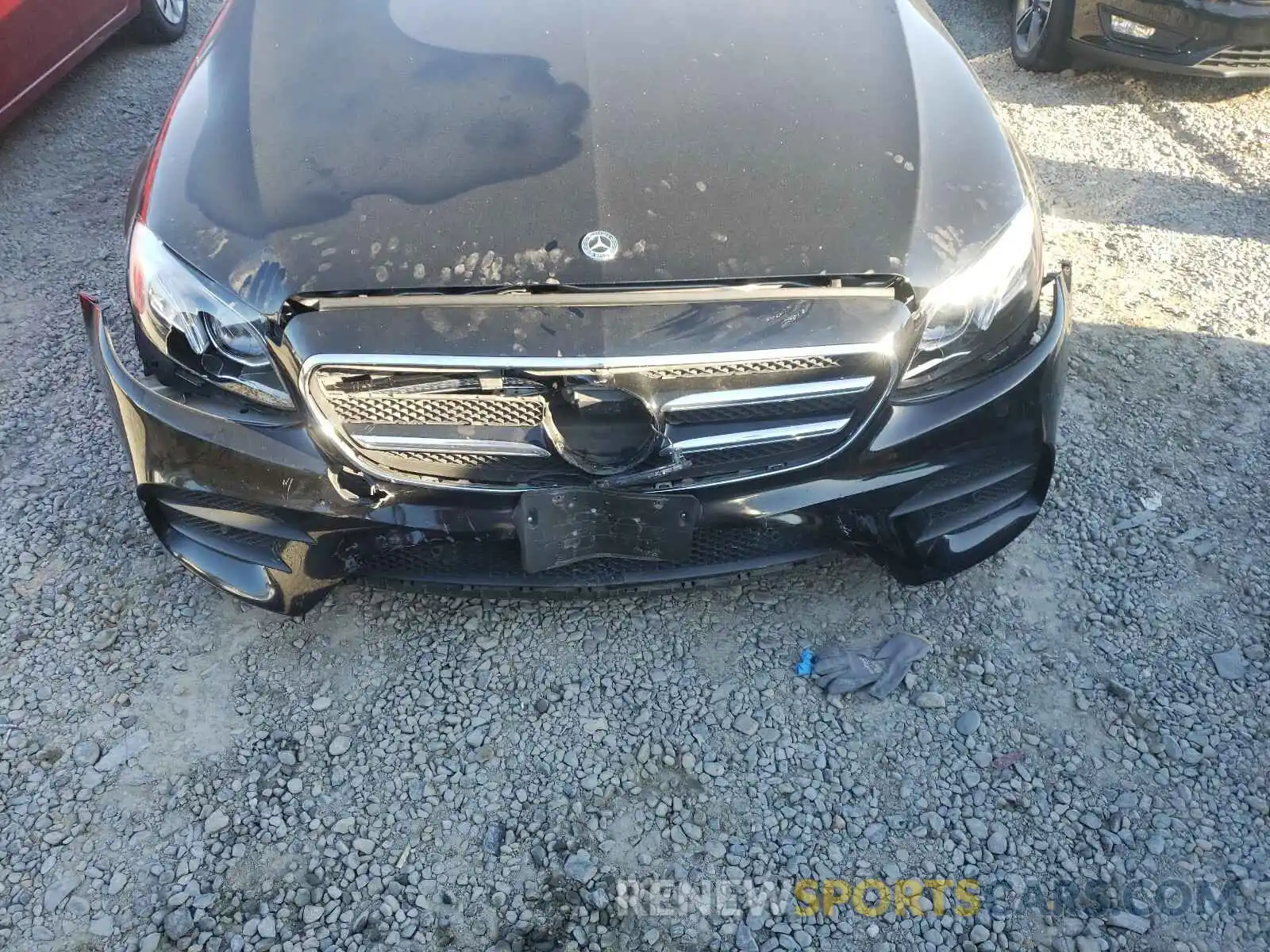 9 Photograph of a damaged car WDDZF4JB0KA608732 MERCEDES-BENZ E CLASS 2019