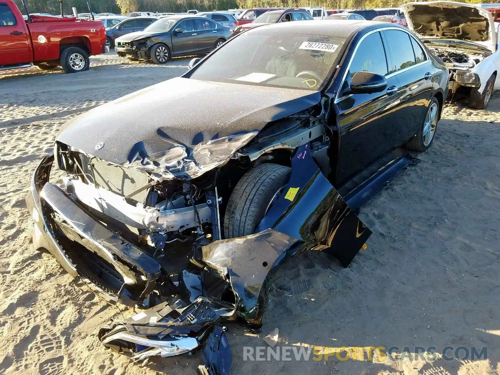 2 Photograph of a damaged car WDDZF4JB0KA616684 MERCEDES-BENZ E CLASS 2019