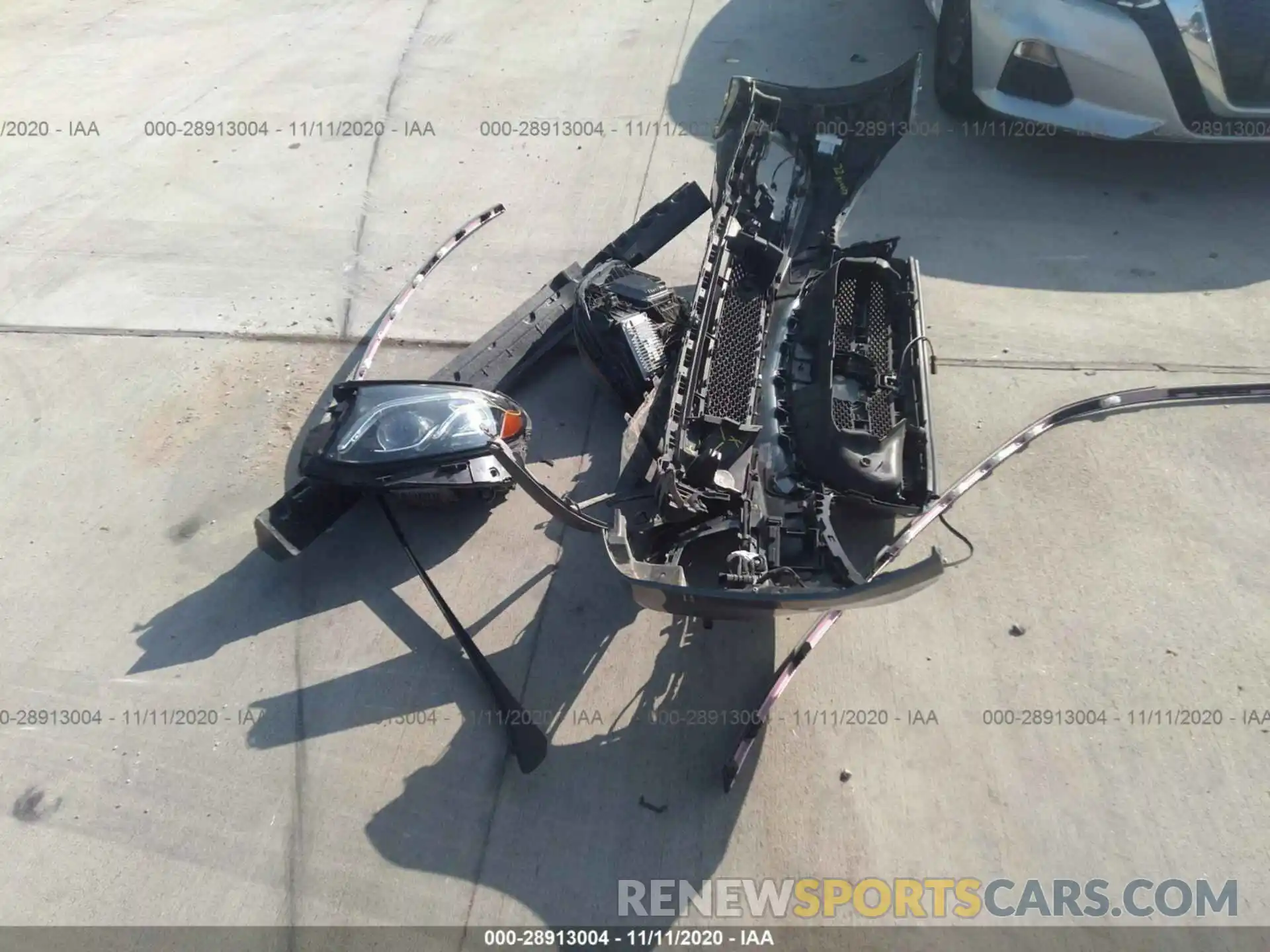 12 Photograph of a damaged car WDDZF4JB0KA644856 MERCEDES-BENZ E-CLASS 2019