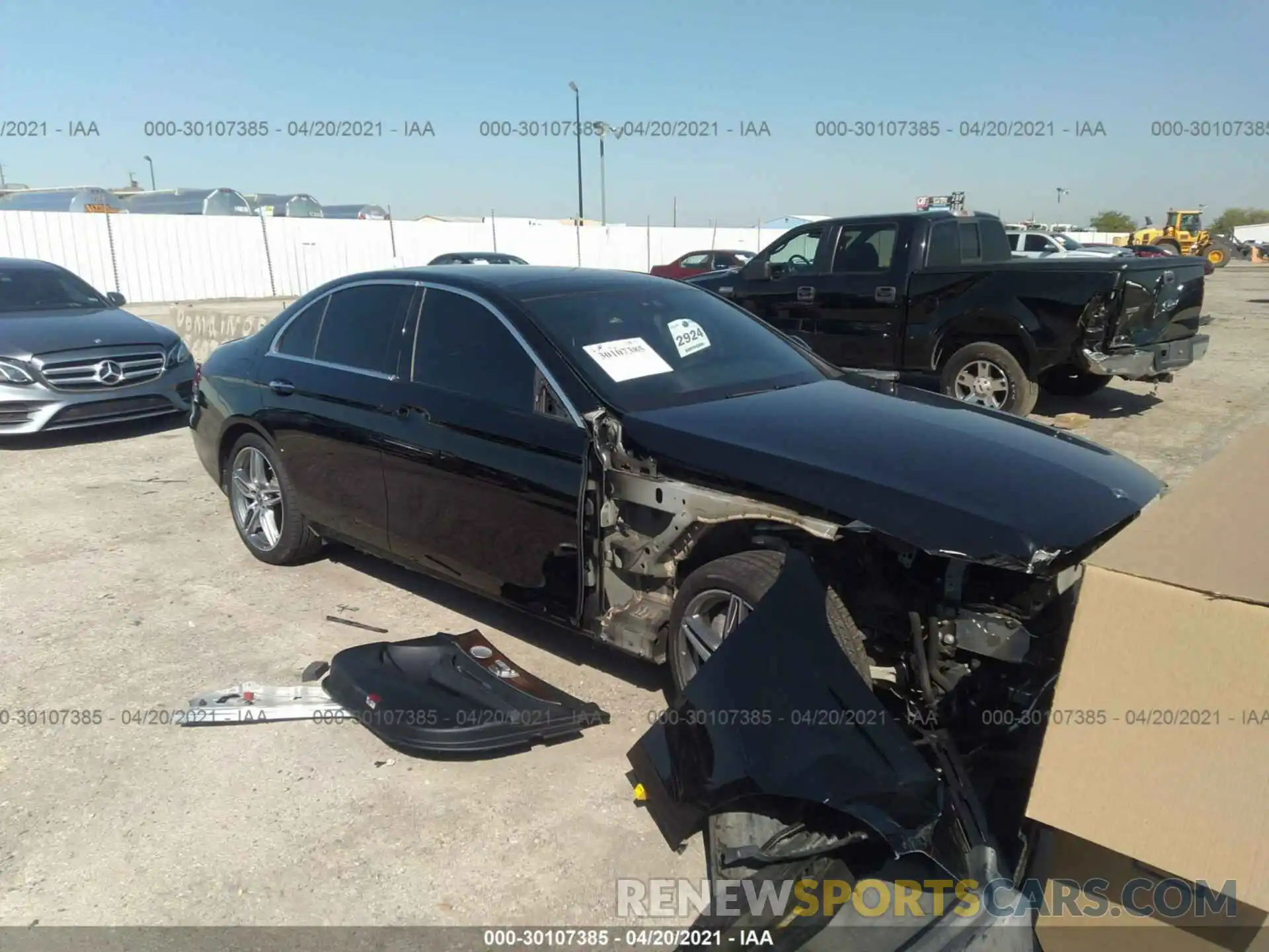 1 Photograph of a damaged car WDDZF4JB0KA659373 MERCEDES-BENZ E-CLASS 2019