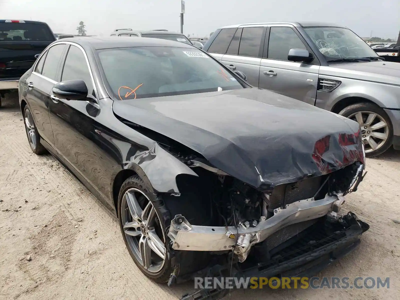 1 Photograph of a damaged car WDDZF4JB0KA660717 MERCEDES-BENZ E-CLASS 2019