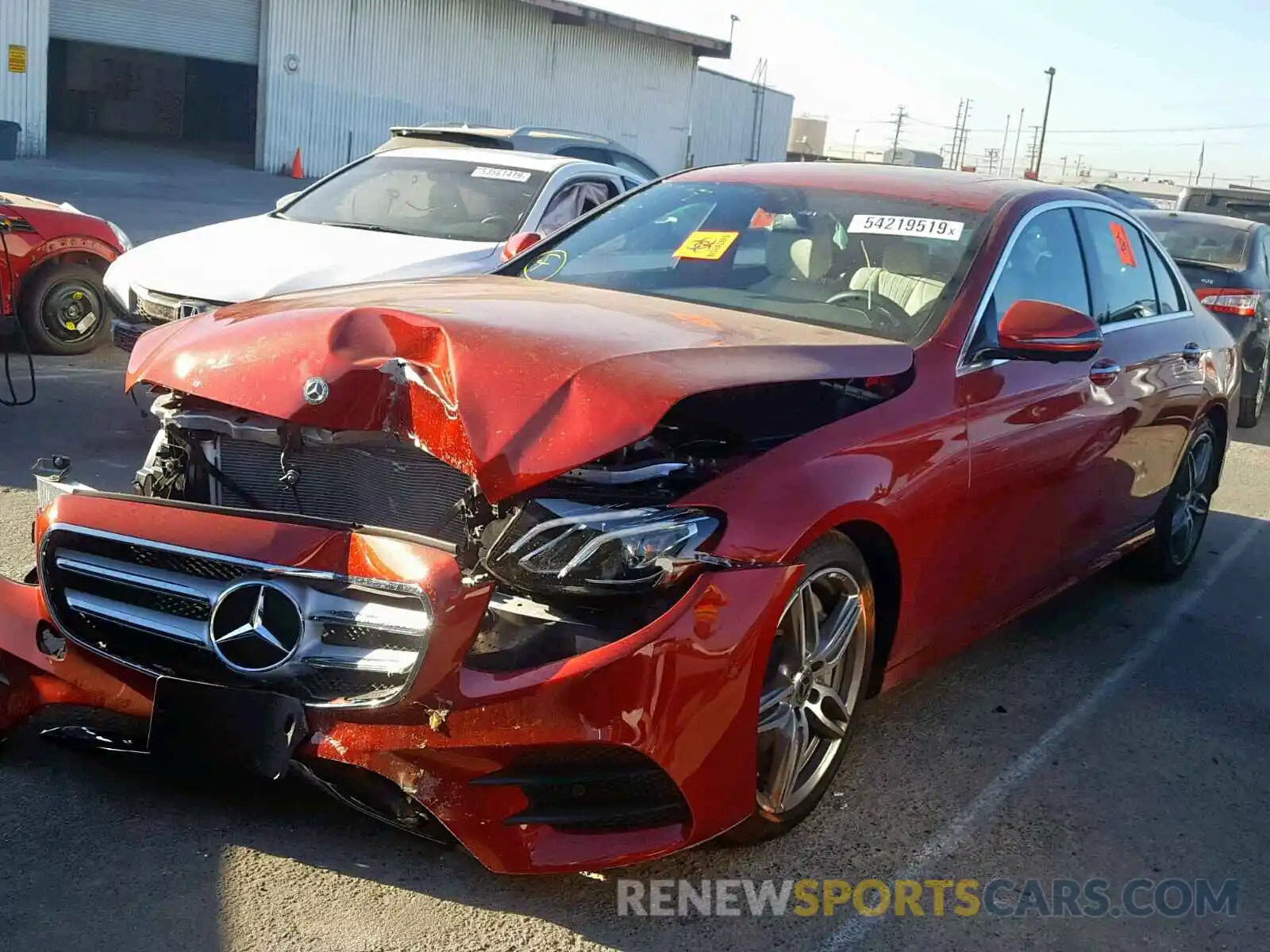 2 Photograph of a damaged car WDDZF4JB0KA671023 MERCEDES-BENZ E CLASS 2019