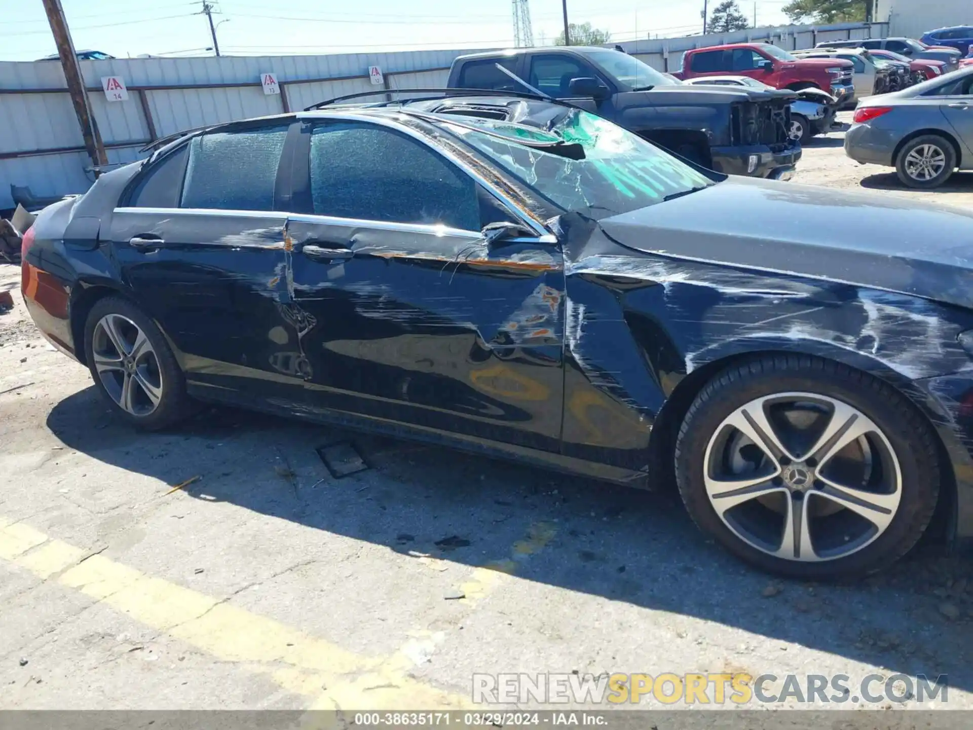 12 Photograph of a damaged car WDDZF4JB1KA514813 MERCEDES-BENZ E-CLASS 2019