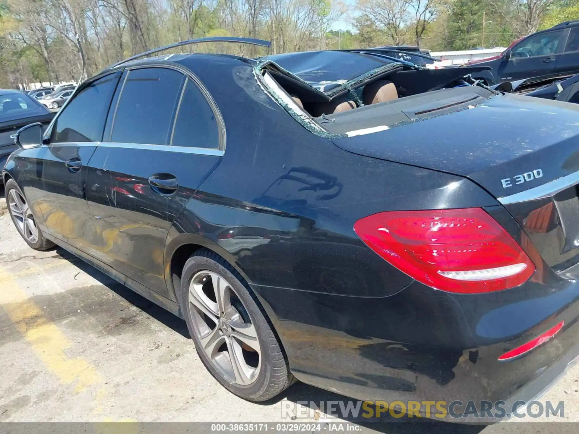 13 Photograph of a damaged car WDDZF4JB1KA514813 MERCEDES-BENZ E-CLASS 2019