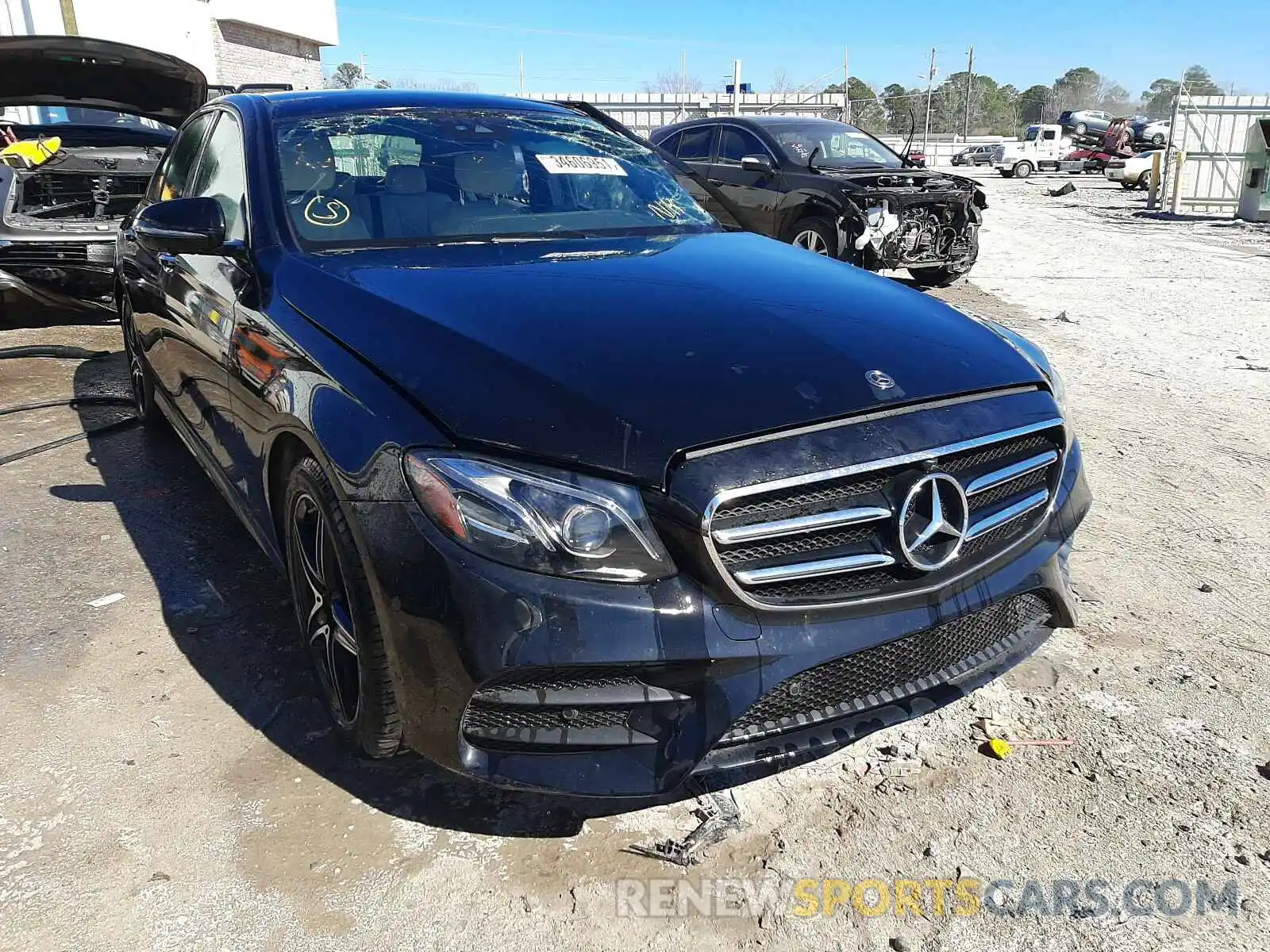 1 Photograph of a damaged car WDDZF4JB1KA515833 MERCEDES-BENZ E CLASS 2019