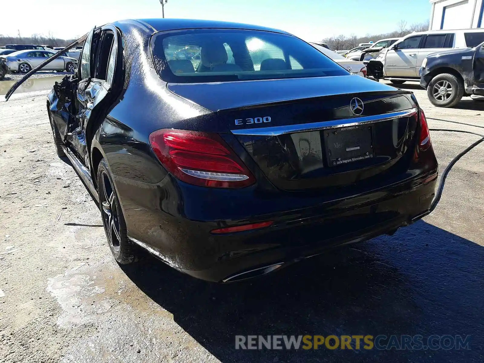 3 Photograph of a damaged car WDDZF4JB1KA515833 MERCEDES-BENZ E CLASS 2019