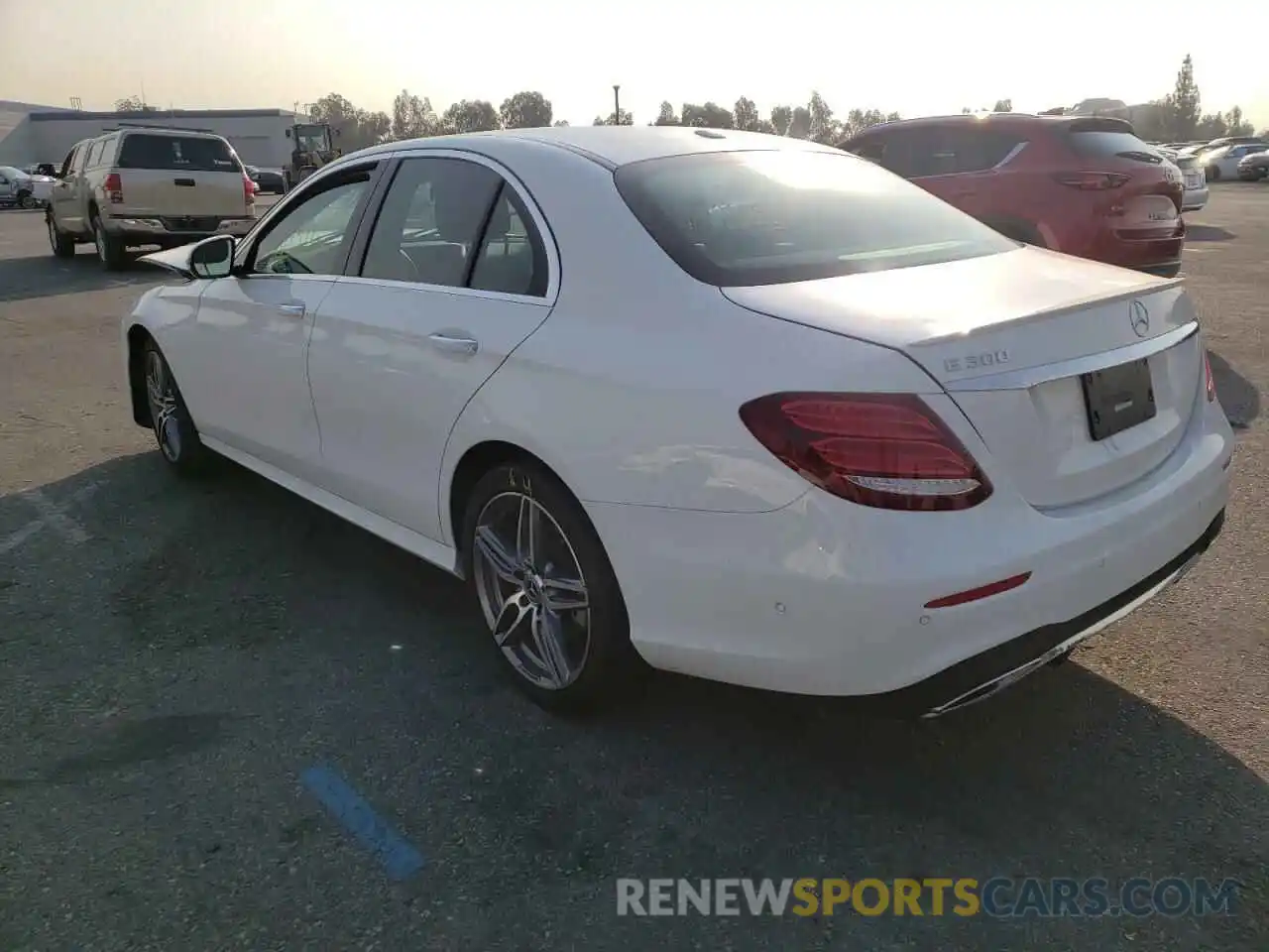 3 Photograph of a damaged car WDDZF4JB1KA529554 MERCEDES-BENZ E-CLASS 2019