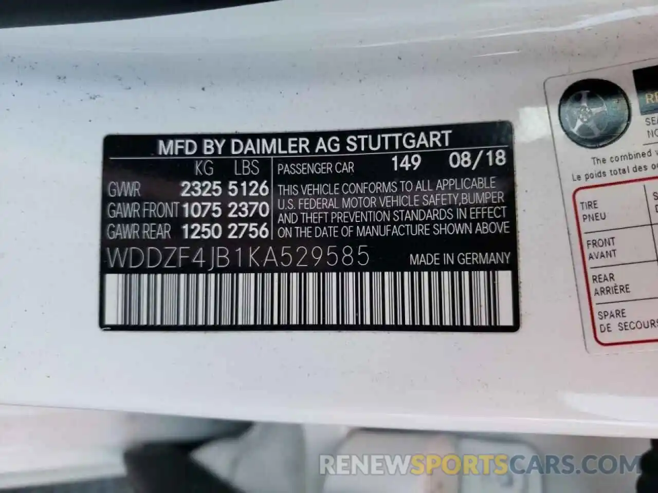 10 Photograph of a damaged car WDDZF4JB1KA529585 MERCEDES-BENZ E-CLASS 2019