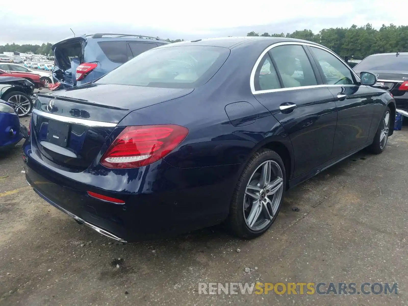 4 Photograph of a damaged car WDDZF4JB1KA592251 MERCEDES-BENZ E CLASS 2019