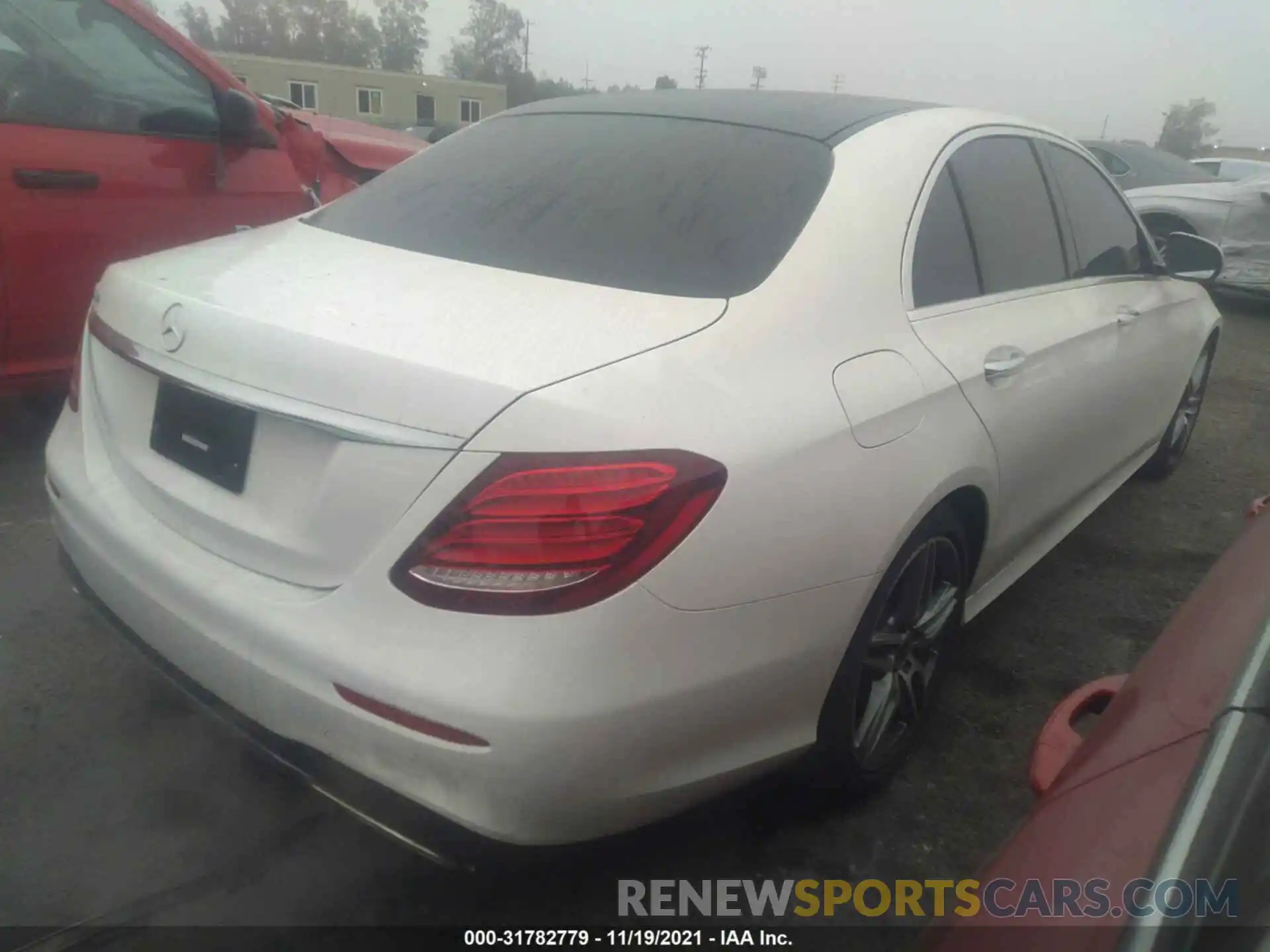 4 Photograph of a damaged car WDDZF4JB1KA637933 MERCEDES-BENZ E-CLASS 2019