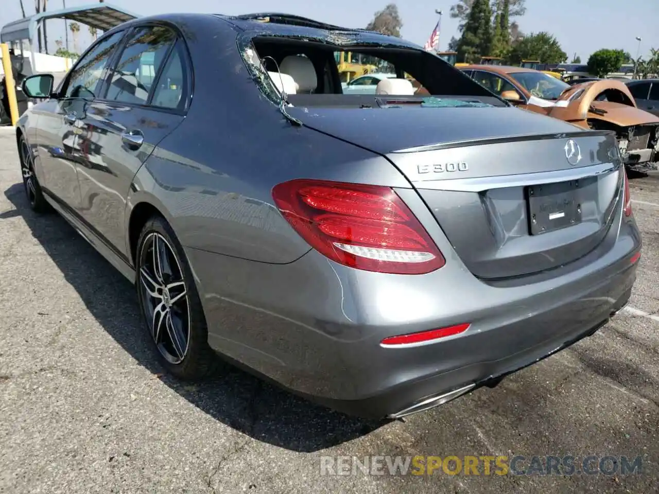 3 Photograph of a damaged car WDDZF4JB1KA642811 MERCEDES-BENZ E-CLASS 2019