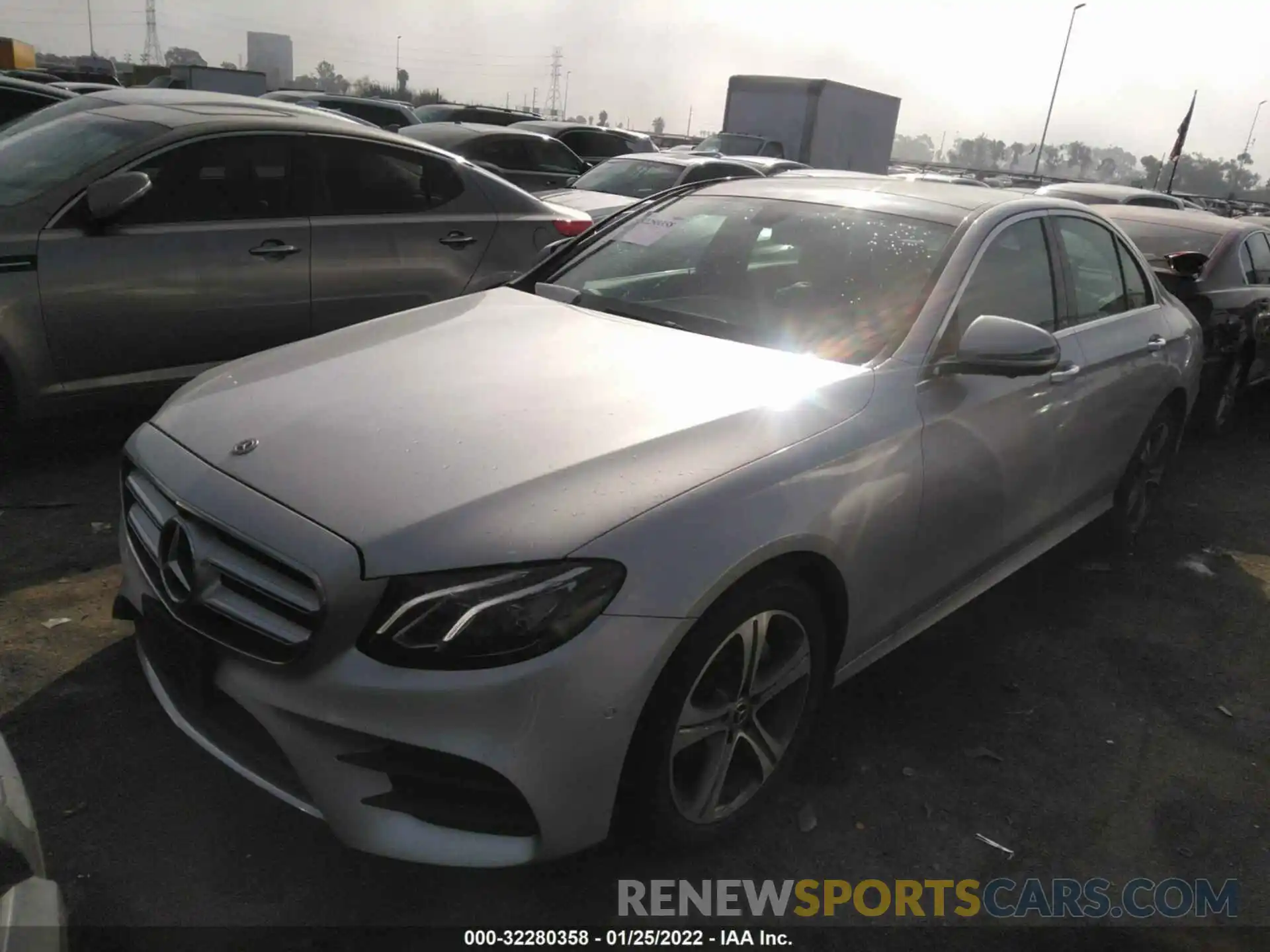 2 Photograph of a damaged car WDDZF4JB1KA655753 MERCEDES-BENZ E-CLASS 2019