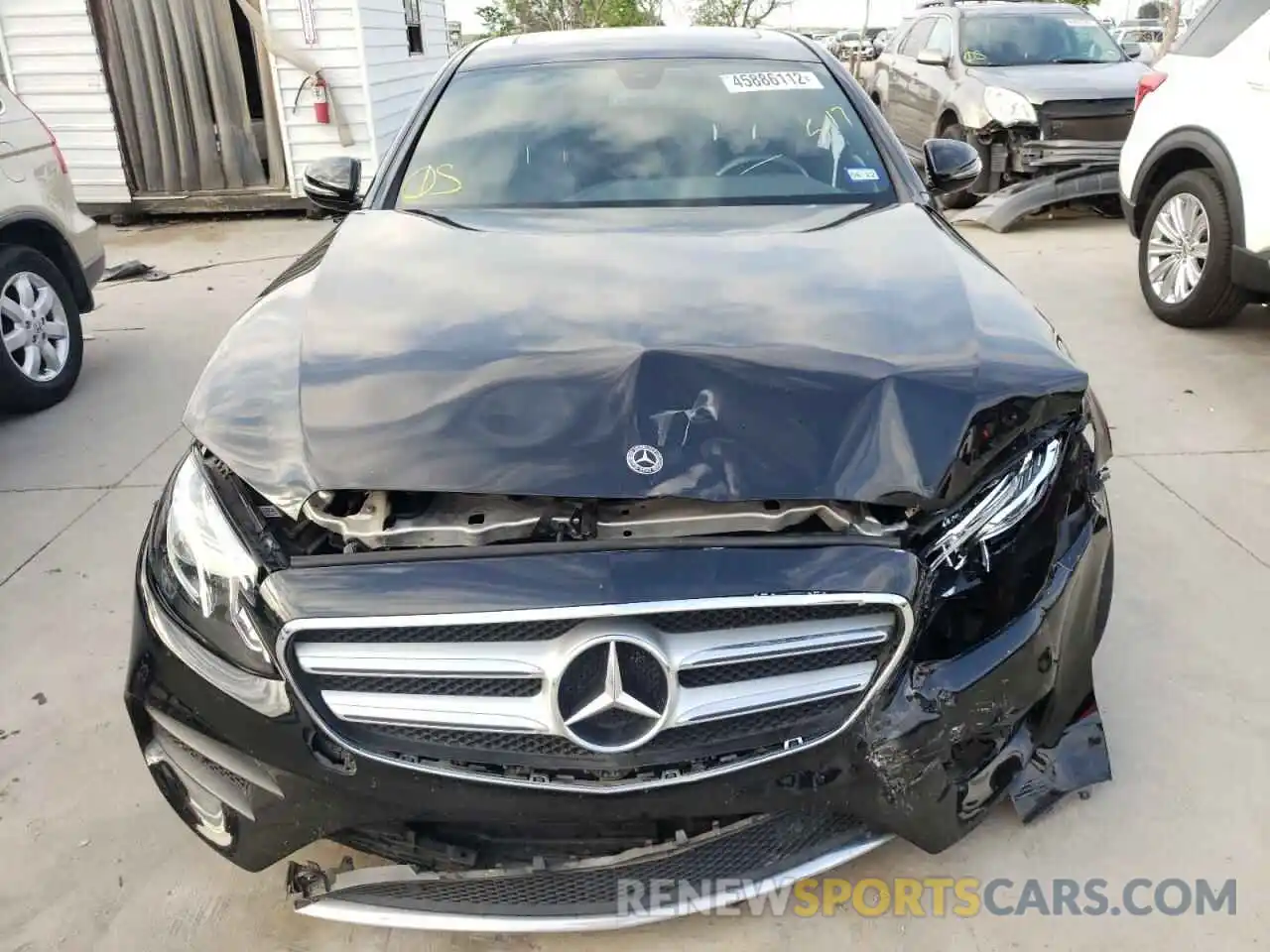 9 Photograph of a damaged car WDDZF4JB1KA657762 MERCEDES-BENZ E-CLASS 2019