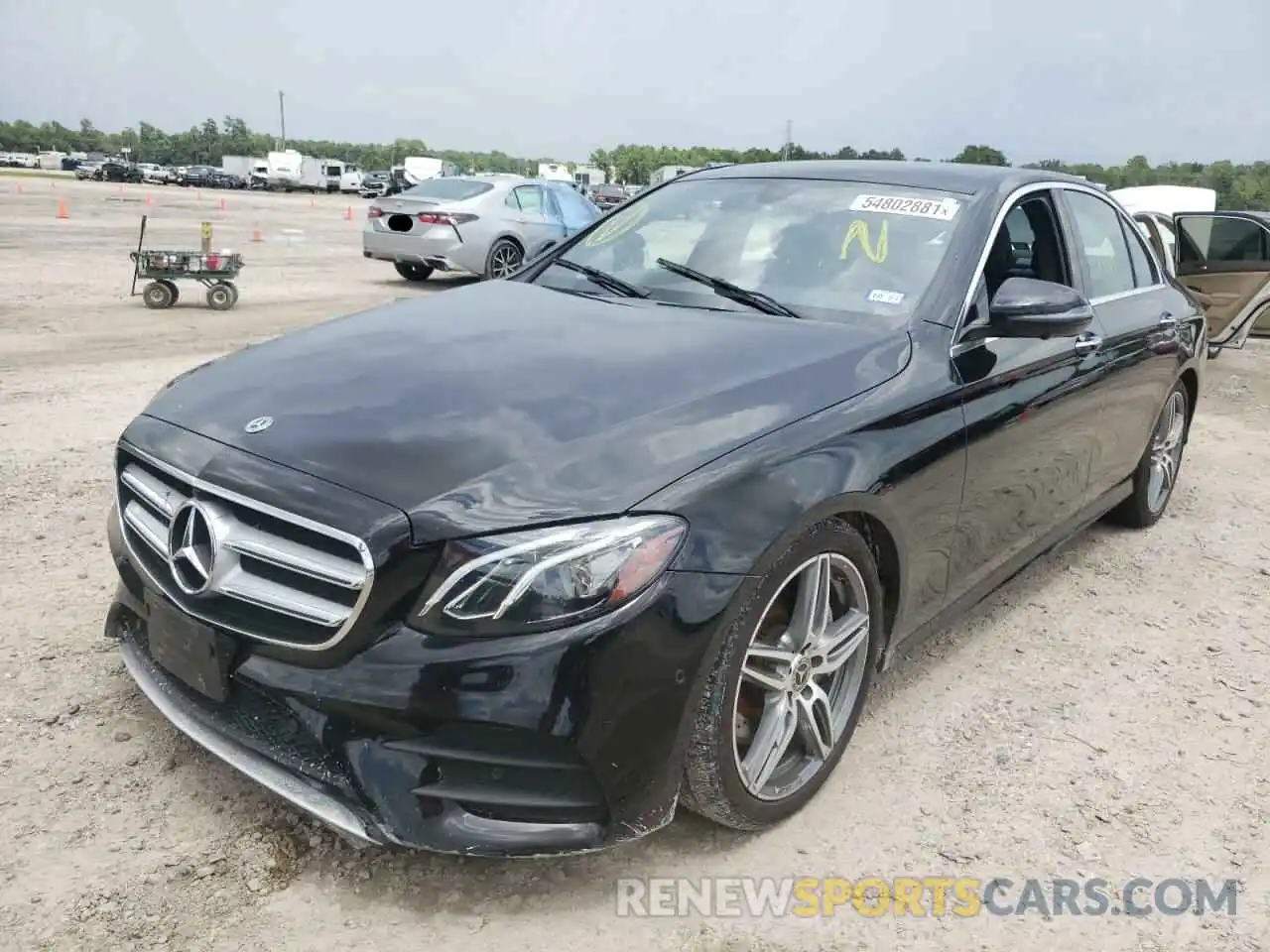 2 Photograph of a damaged car WDDZF4JB2KA490151 MERCEDES-BENZ E-CLASS 2019