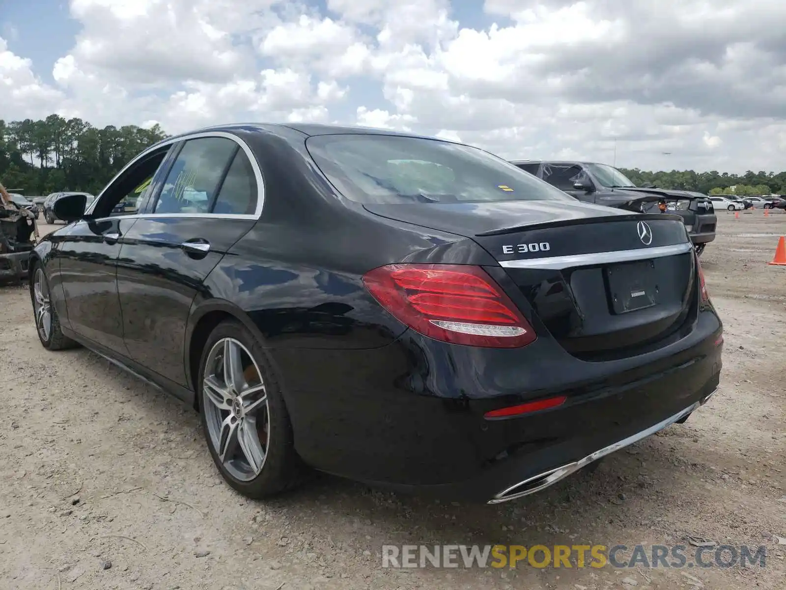 3 Photograph of a damaged car WDDZF4JB2KA490151 MERCEDES-BENZ E-CLASS 2019