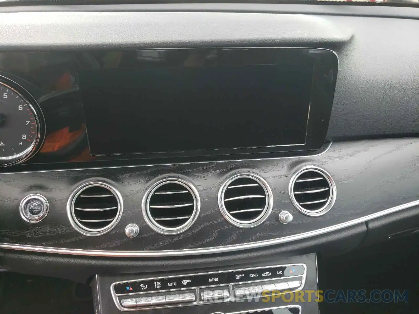 9 Photograph of a damaged car WDDZF4JB2KA490151 MERCEDES-BENZ E-CLASS 2019