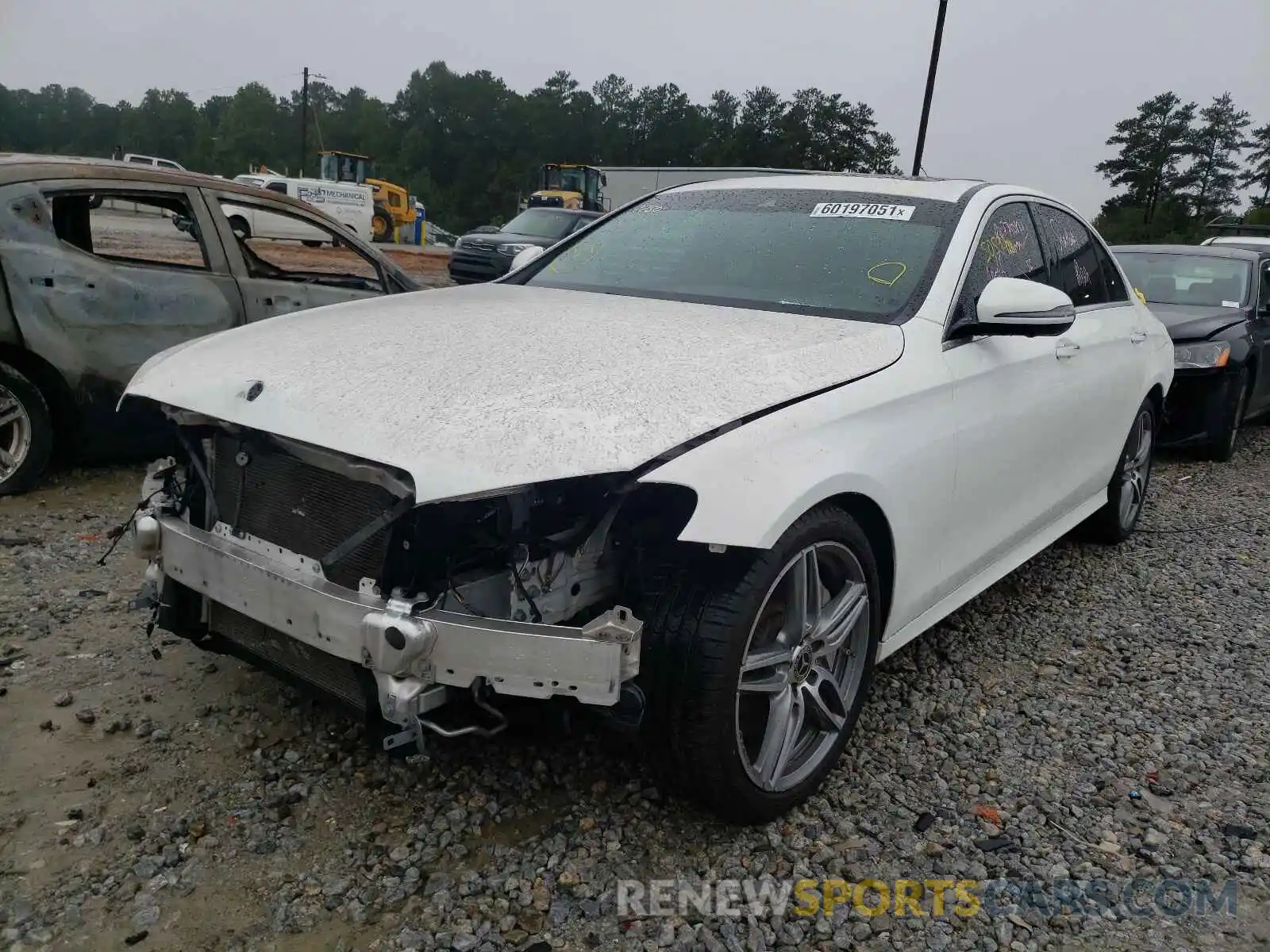 2 Photograph of a damaged car WDDZF4JB2KA514397 MERCEDES-BENZ E-CLASS 2019