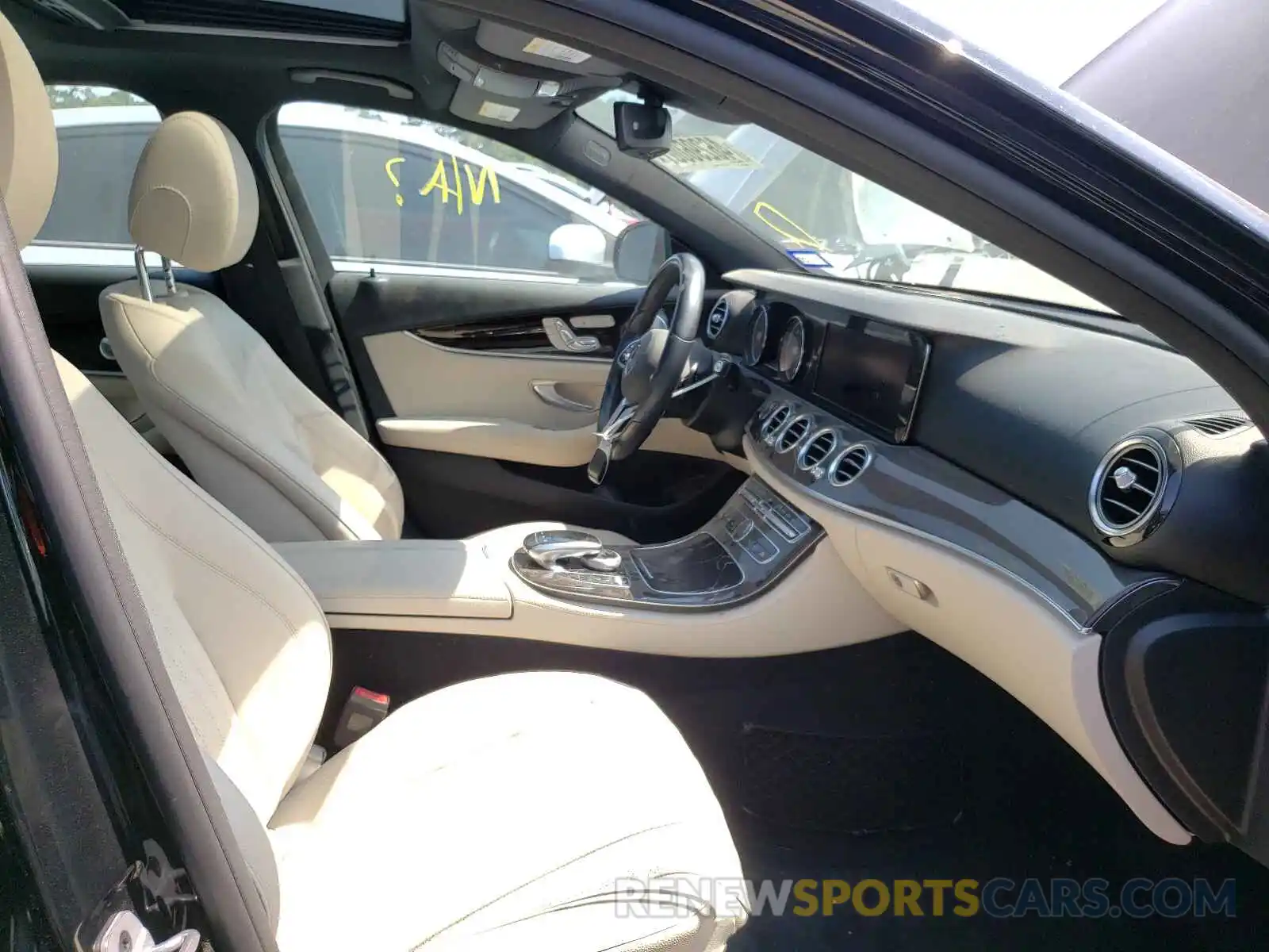 5 Photograph of a damaged car WDDZF4JB2KA519227 MERCEDES-BENZ E-CLASS 2019