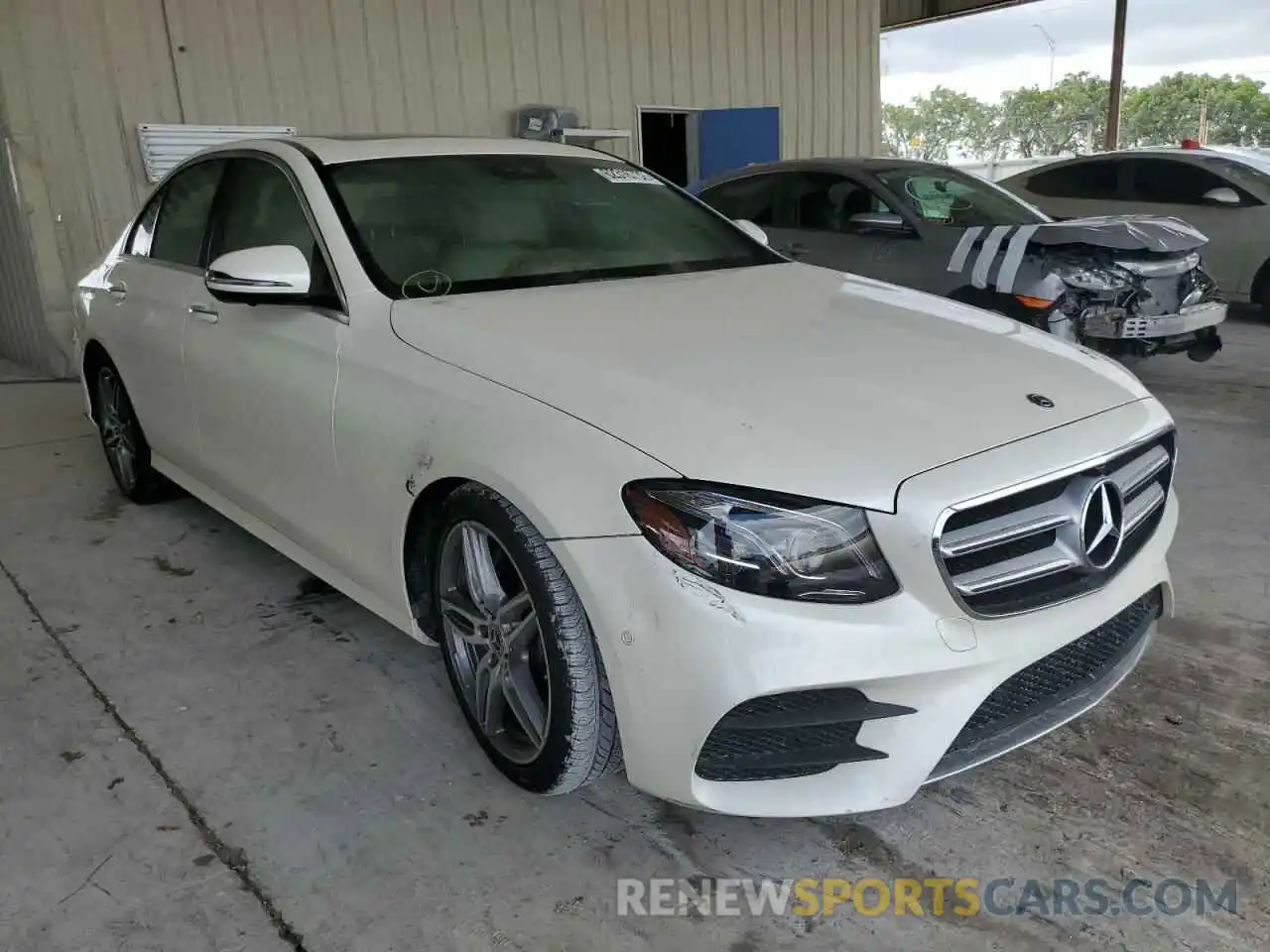 1 Photograph of a damaged car WDDZF4JB2KA525125 MERCEDES-BENZ E-CLASS 2019