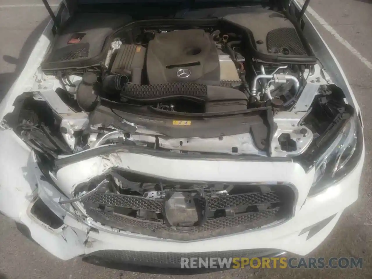 11 Photograph of a damaged car WDDZF4JB2KA525738 MERCEDES-BENZ E-CLASS 2019