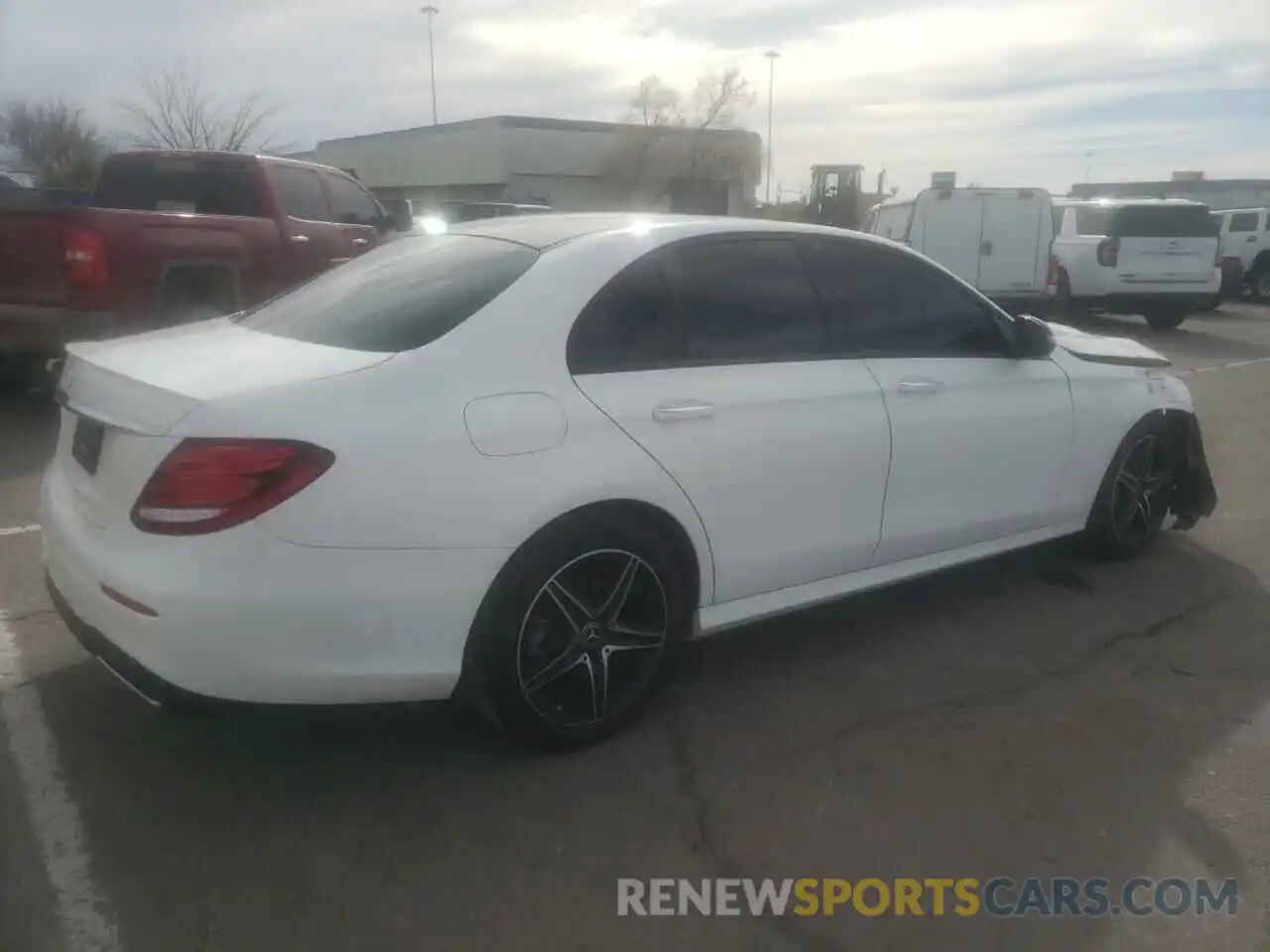 3 Photograph of a damaged car WDDZF4JB2KA525738 MERCEDES-BENZ E-CLASS 2019