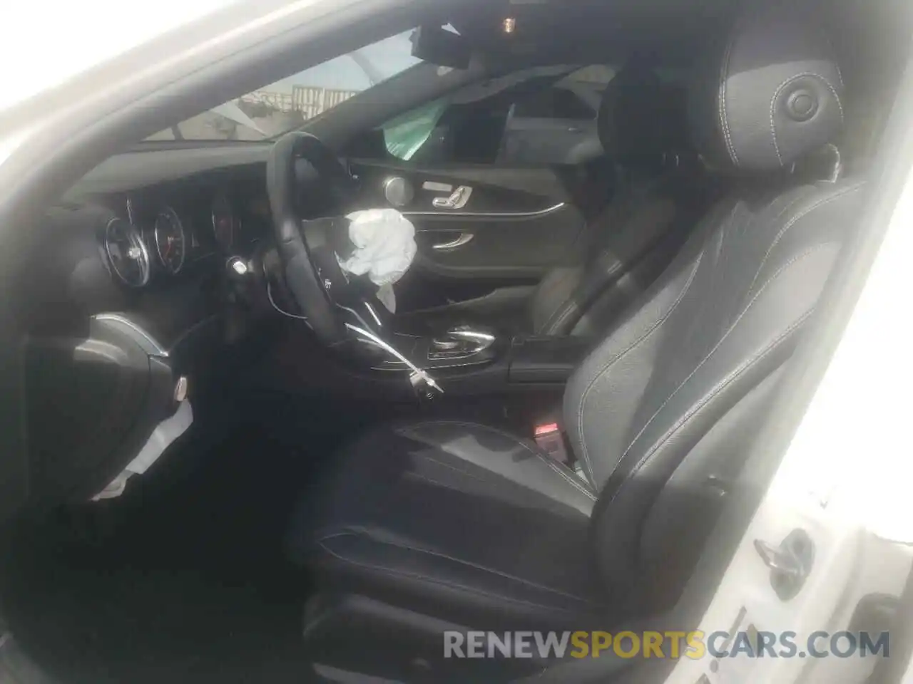 7 Photograph of a damaged car WDDZF4JB2KA525738 MERCEDES-BENZ E-CLASS 2019