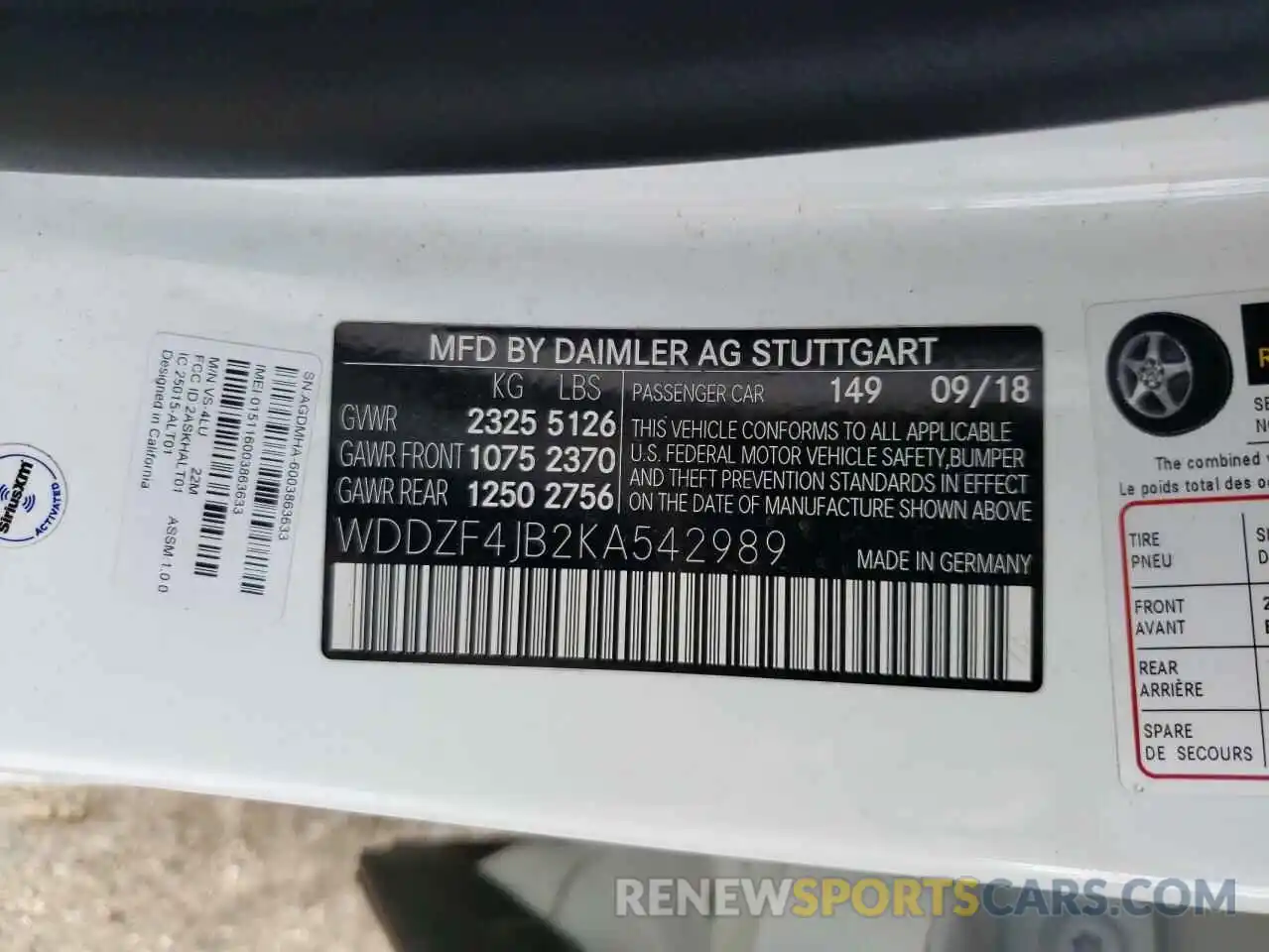 10 Photograph of a damaged car WDDZF4JB2KA542989 MERCEDES-BENZ E-CLASS 2019