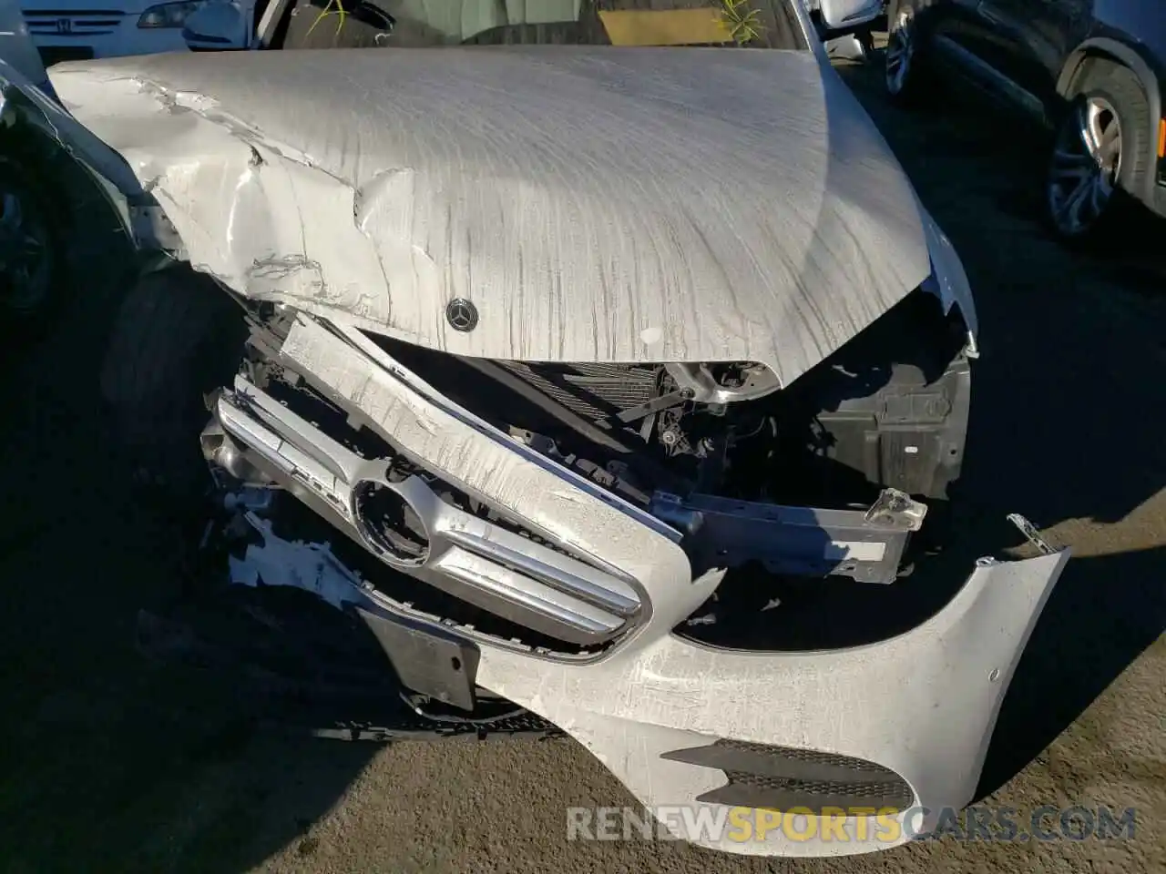 7 Photograph of a damaged car WDDZF4JB2KA579654 MERCEDES-BENZ E-CLASS 2019