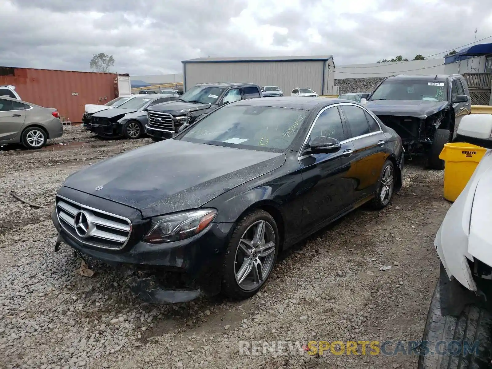 2 Photograph of a damaged car WDDZF4JB2KA622213 MERCEDES-BENZ E-CLASS 2019