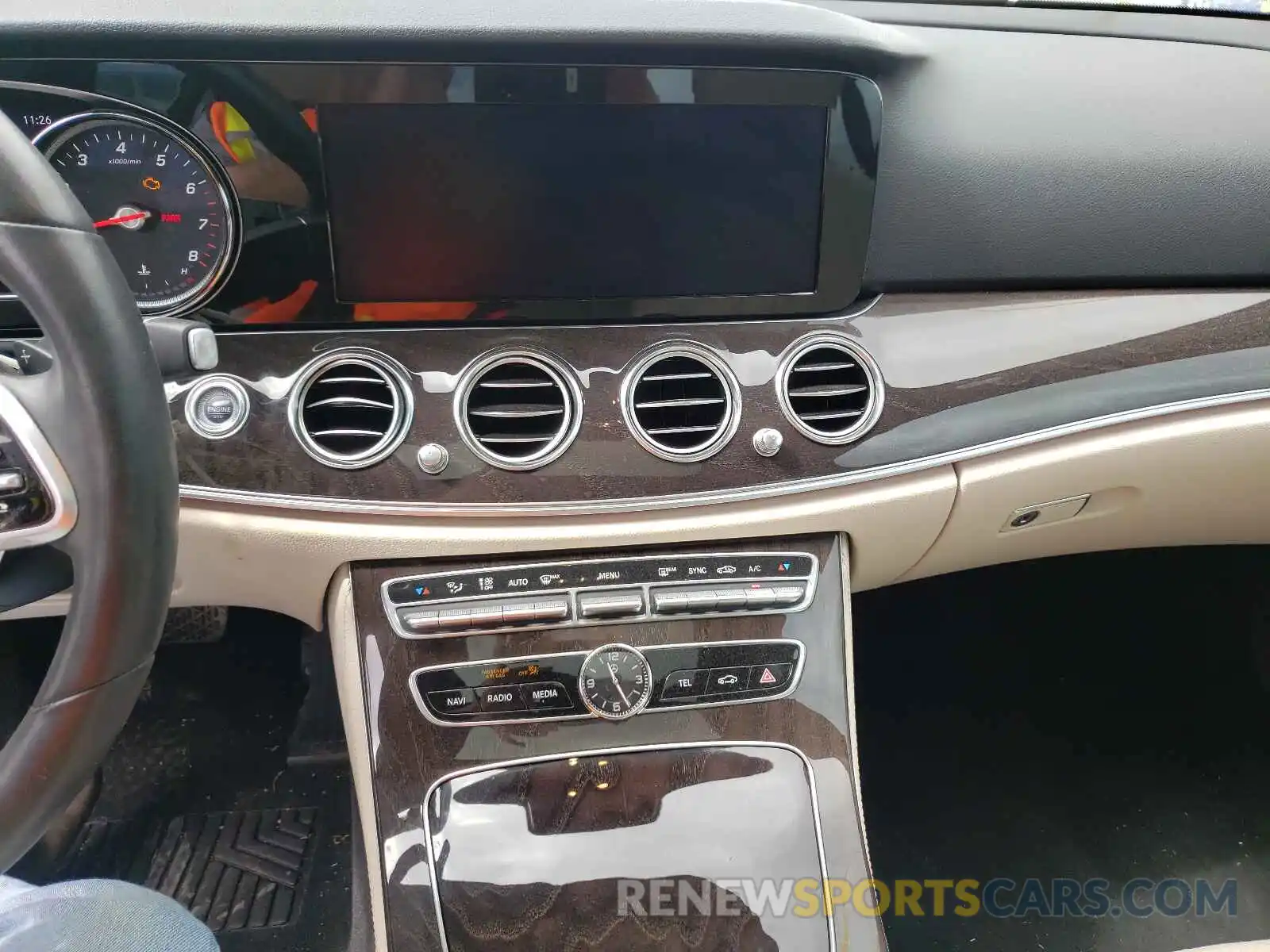 9 Photograph of a damaged car WDDZF4JB2KA622213 MERCEDES-BENZ E-CLASS 2019