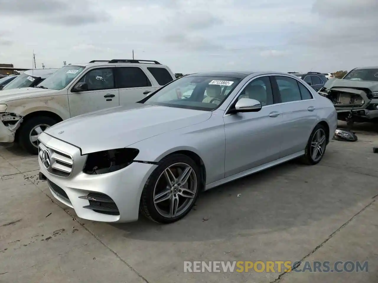 1 Photograph of a damaged car WDDZF4JB2KA682122 MERCEDES-BENZ E-CLASS 2019