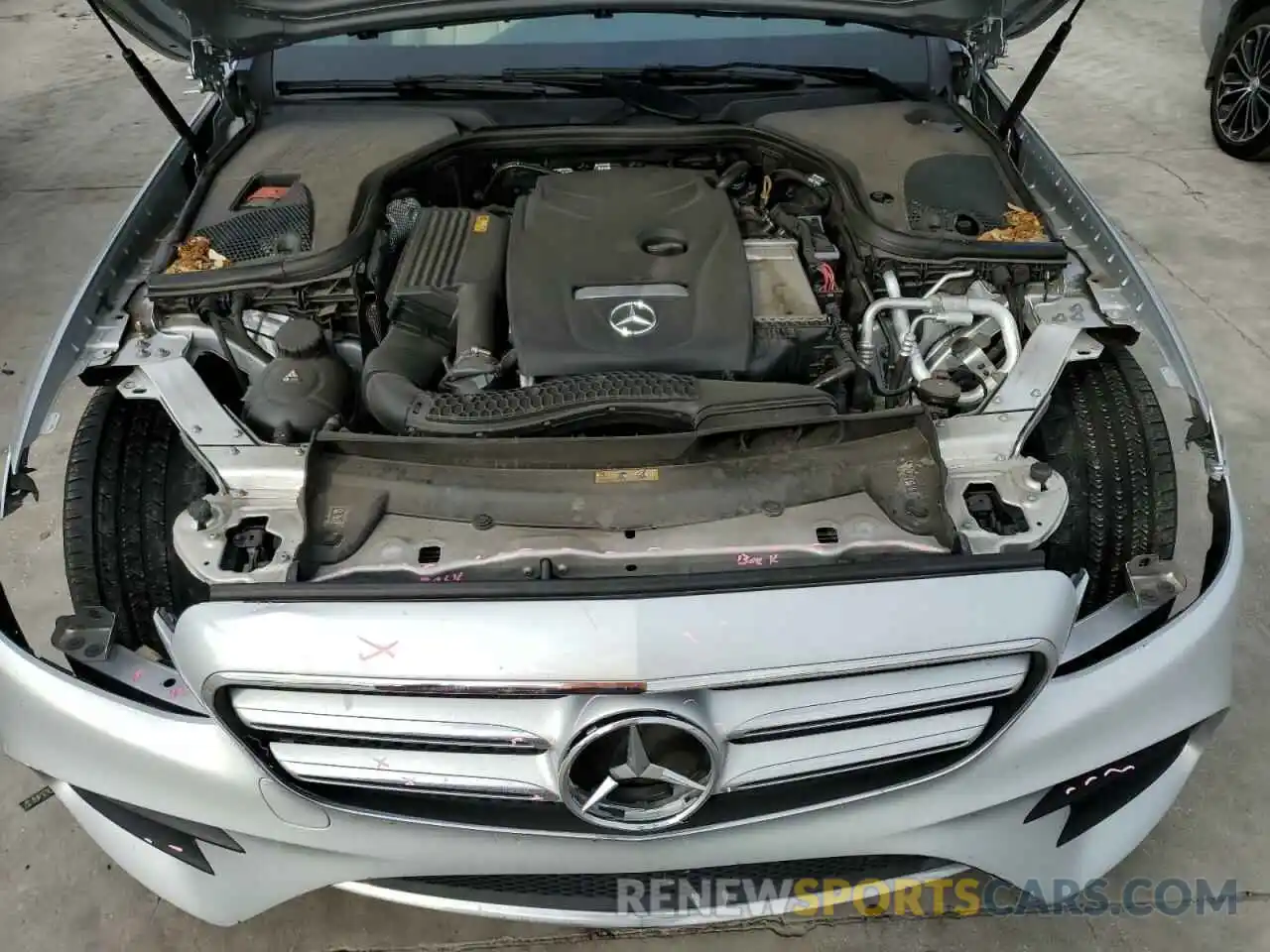 11 Photograph of a damaged car WDDZF4JB2KA682122 MERCEDES-BENZ E-CLASS 2019