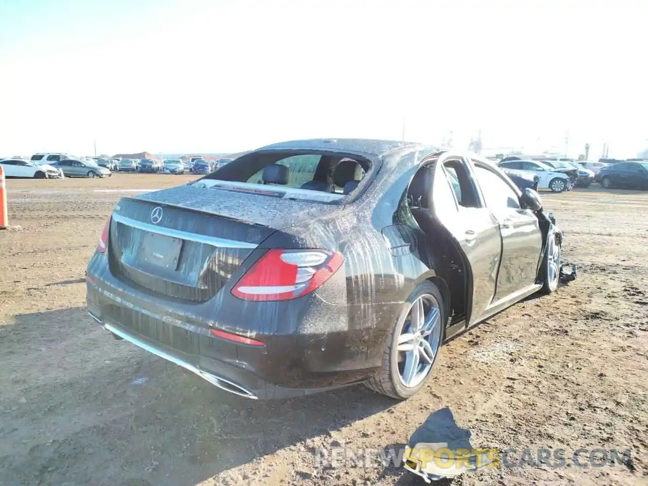 4 Photograph of a damaged car WDDZF4JB2KA689085 MERCEDES-BENZ E-CLASS 2019