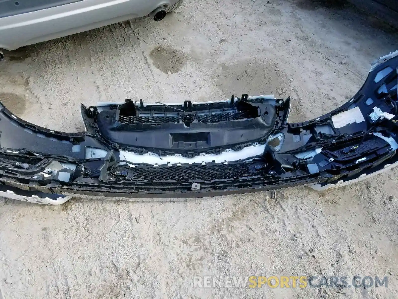 9 Photograph of a damaged car WDDZF4JB3KA489994 MERCEDES-BENZ E CLASS 2019