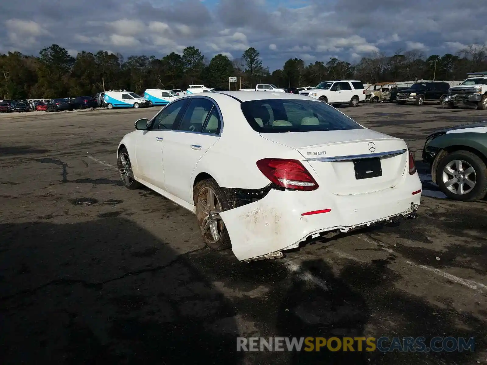 3 Photograph of a damaged car WDDZF4JB3KA492989 MERCEDES-BENZ E CLASS 2019