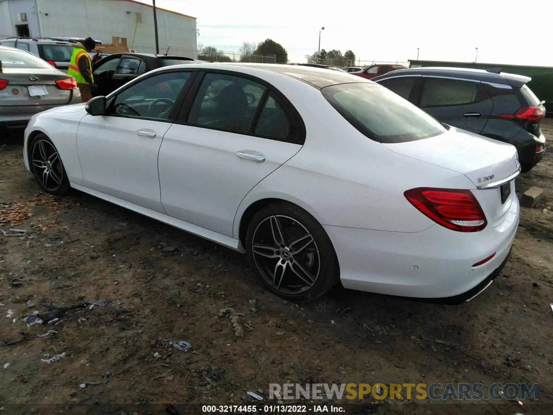 3 Photograph of a damaged car WDDZF4JB3KA513484 MERCEDES-BENZ E-CLASS 2019