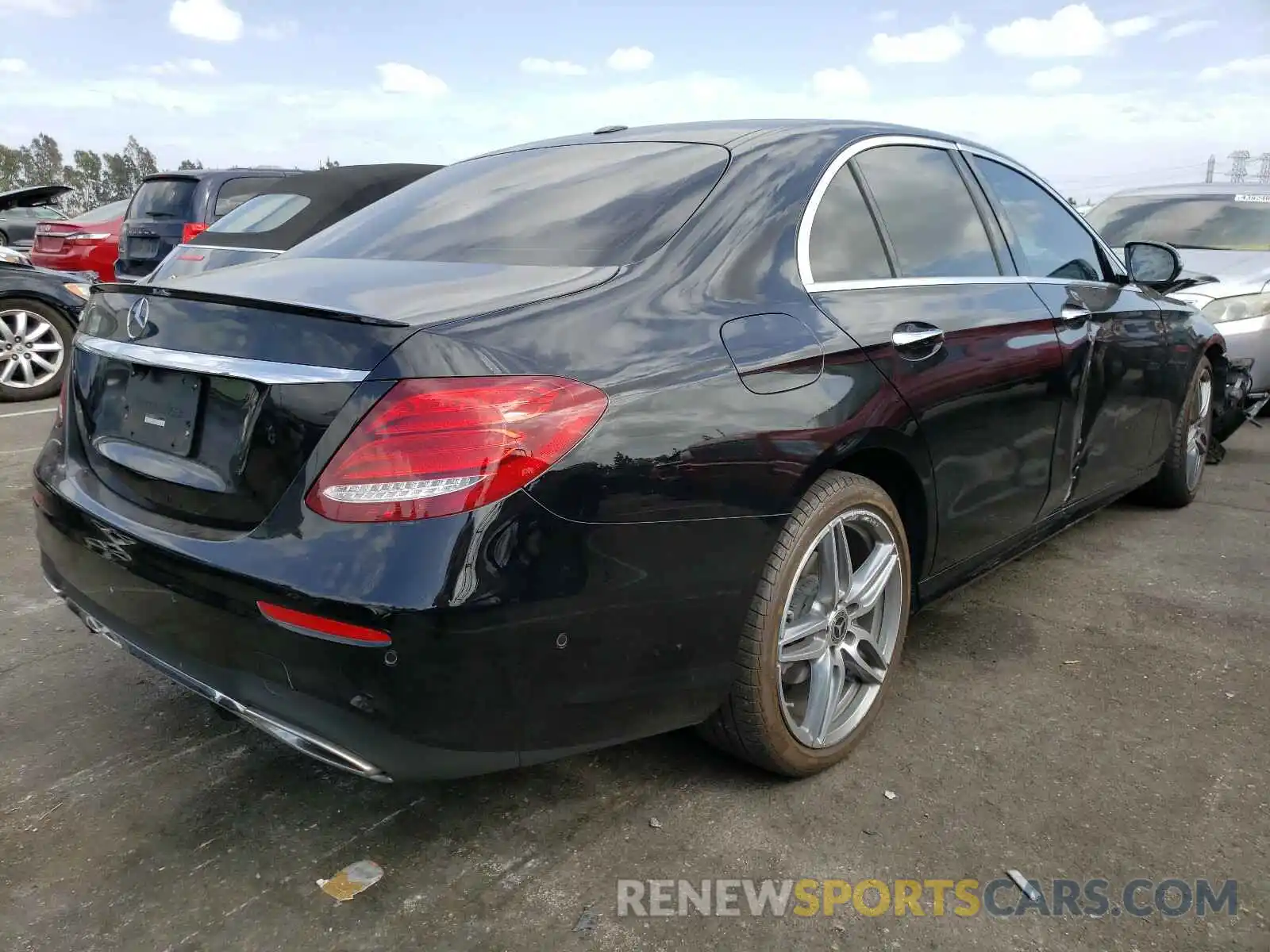 4 Photograph of a damaged car WDDZF4JB3KA514764 MERCEDES-BENZ E CLASS 2019