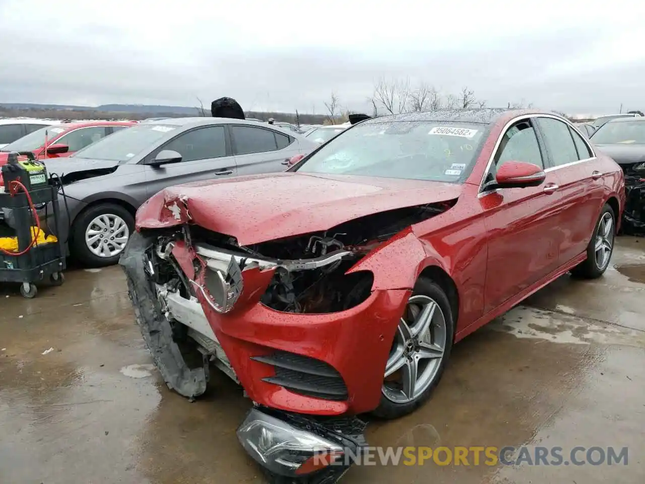 2 Photograph of a damaged car WDDZF4JB3KA516613 MERCEDES-BENZ E-CLASS 2019