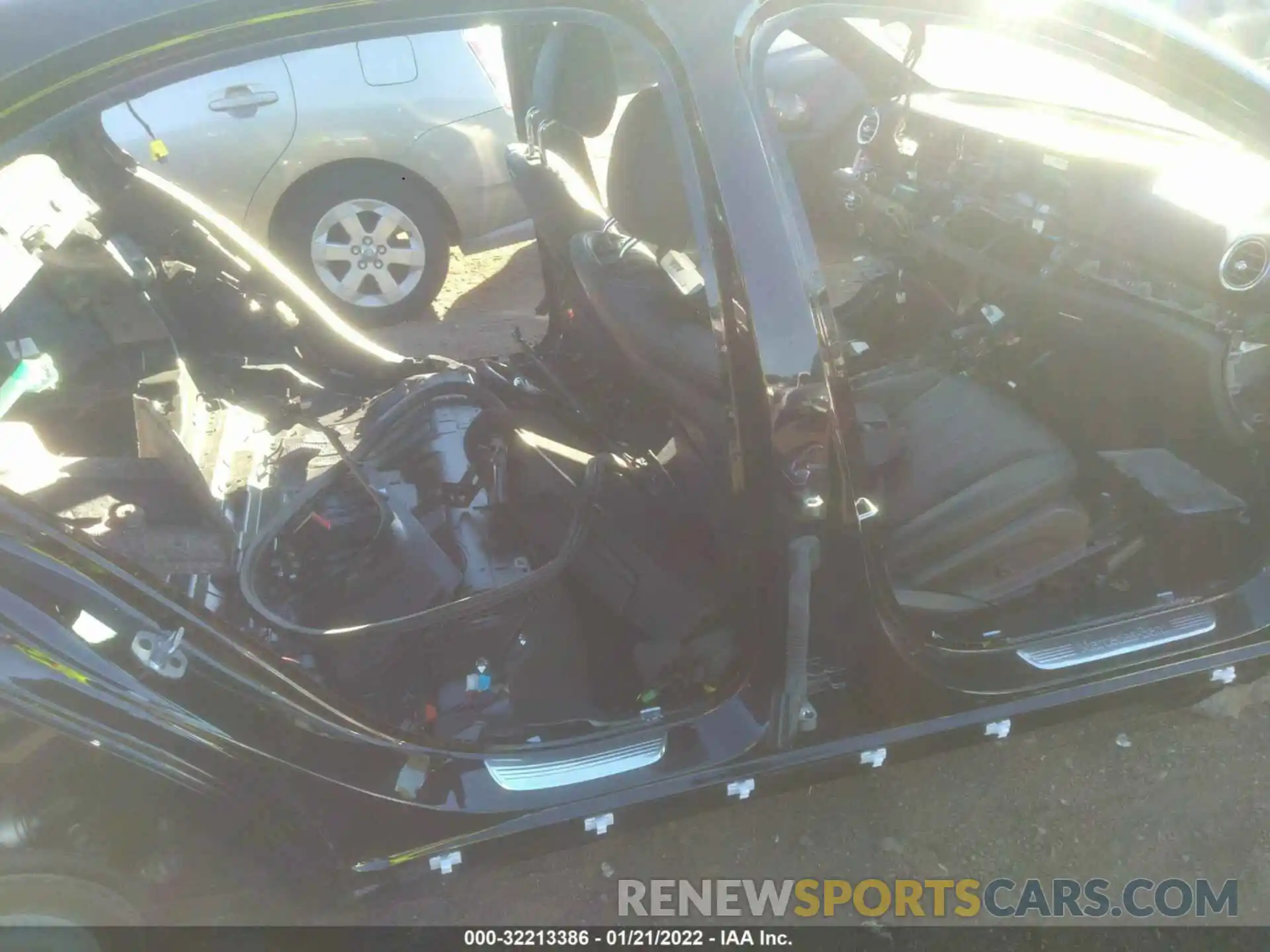 5 Photograph of a damaged car WDDZF4JB3KA544637 MERCEDES-BENZ E-CLASS 2019